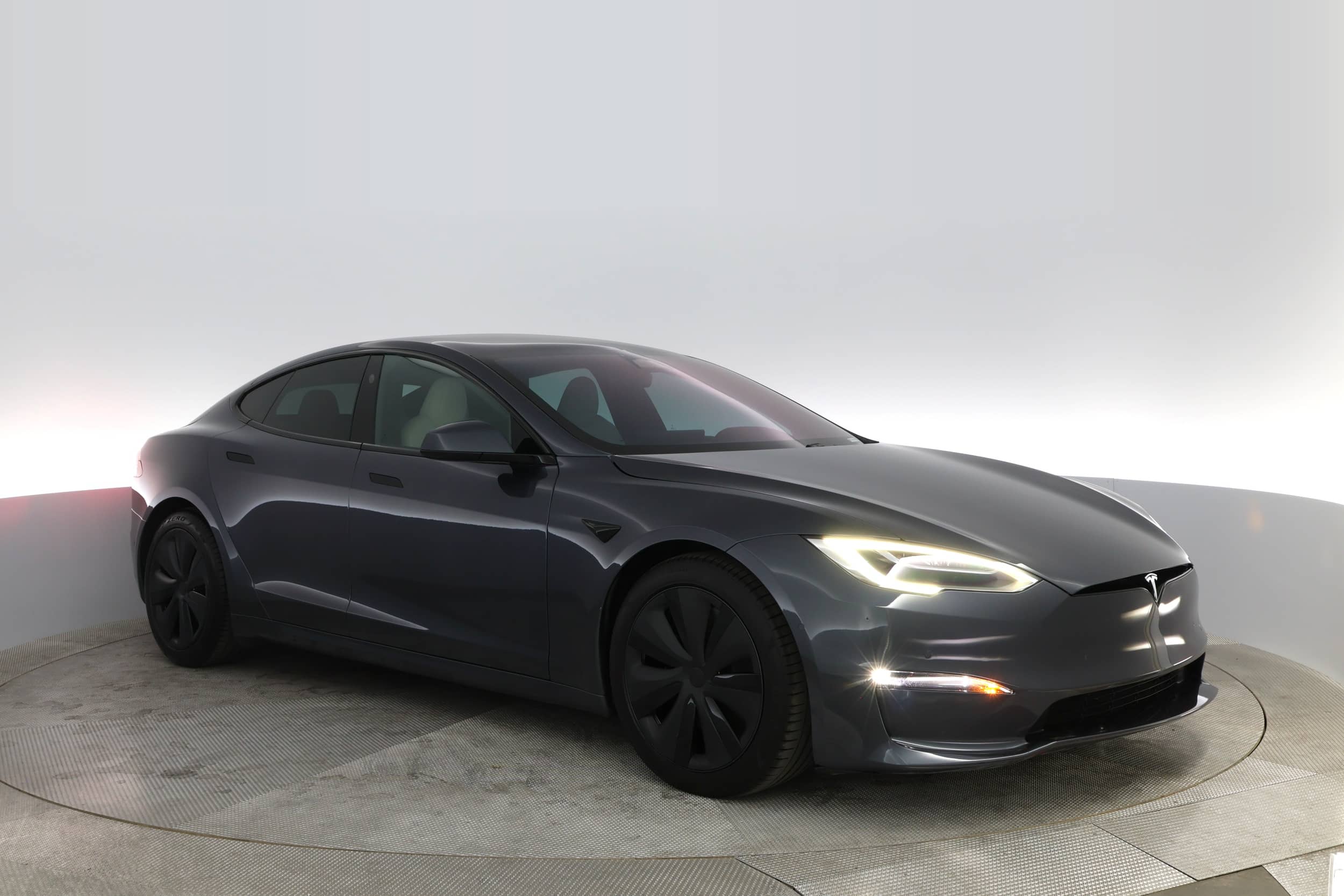 EverCars Co. vehicle image 9 for Tesla Model S -  Long Range on EverCars Co.