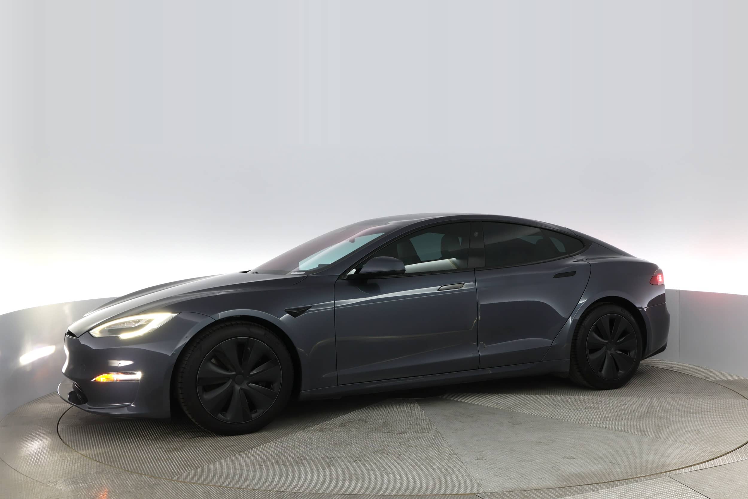 EverCars Co. vehicle image 14 for Tesla Model S -  Long Range on EverCars Co.
