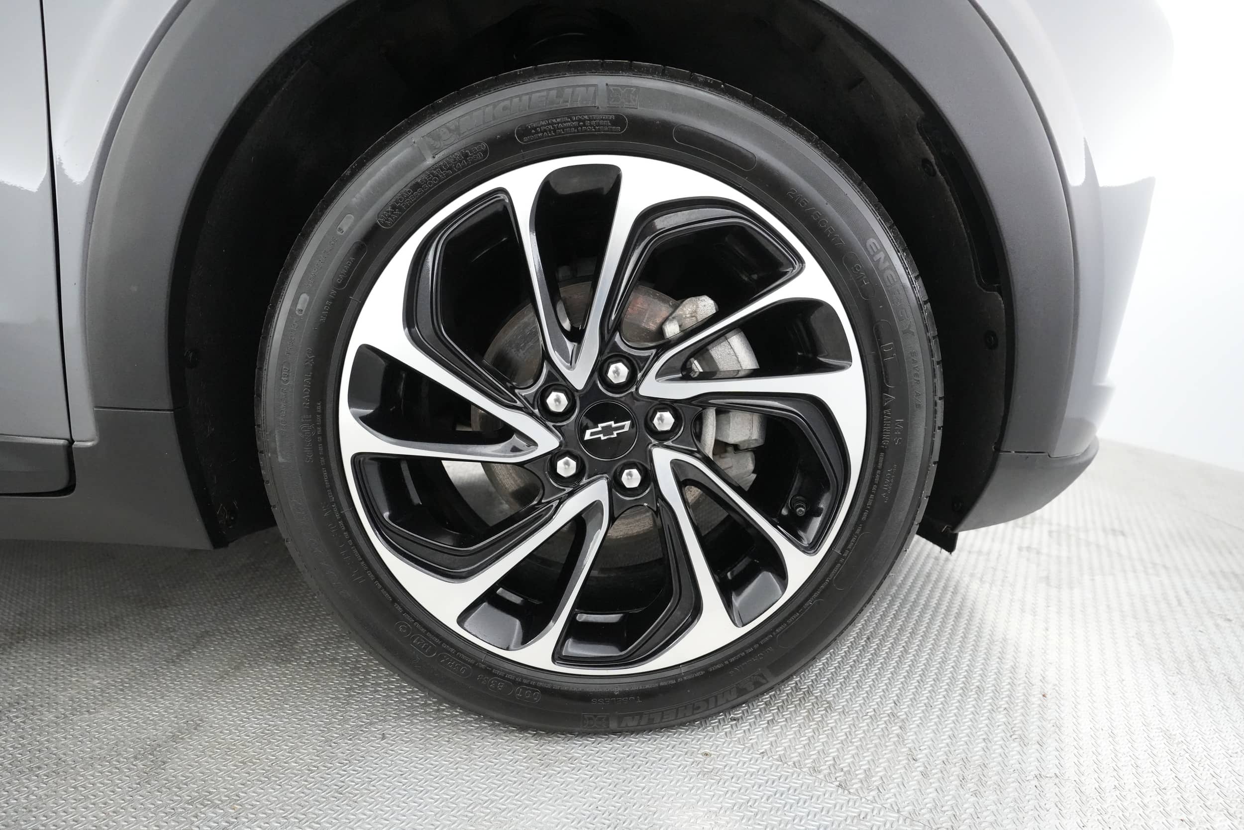 EverCars Co. vehicle image 16 for Chevrolet Bolt EUV -  Premier on EverCars Co.