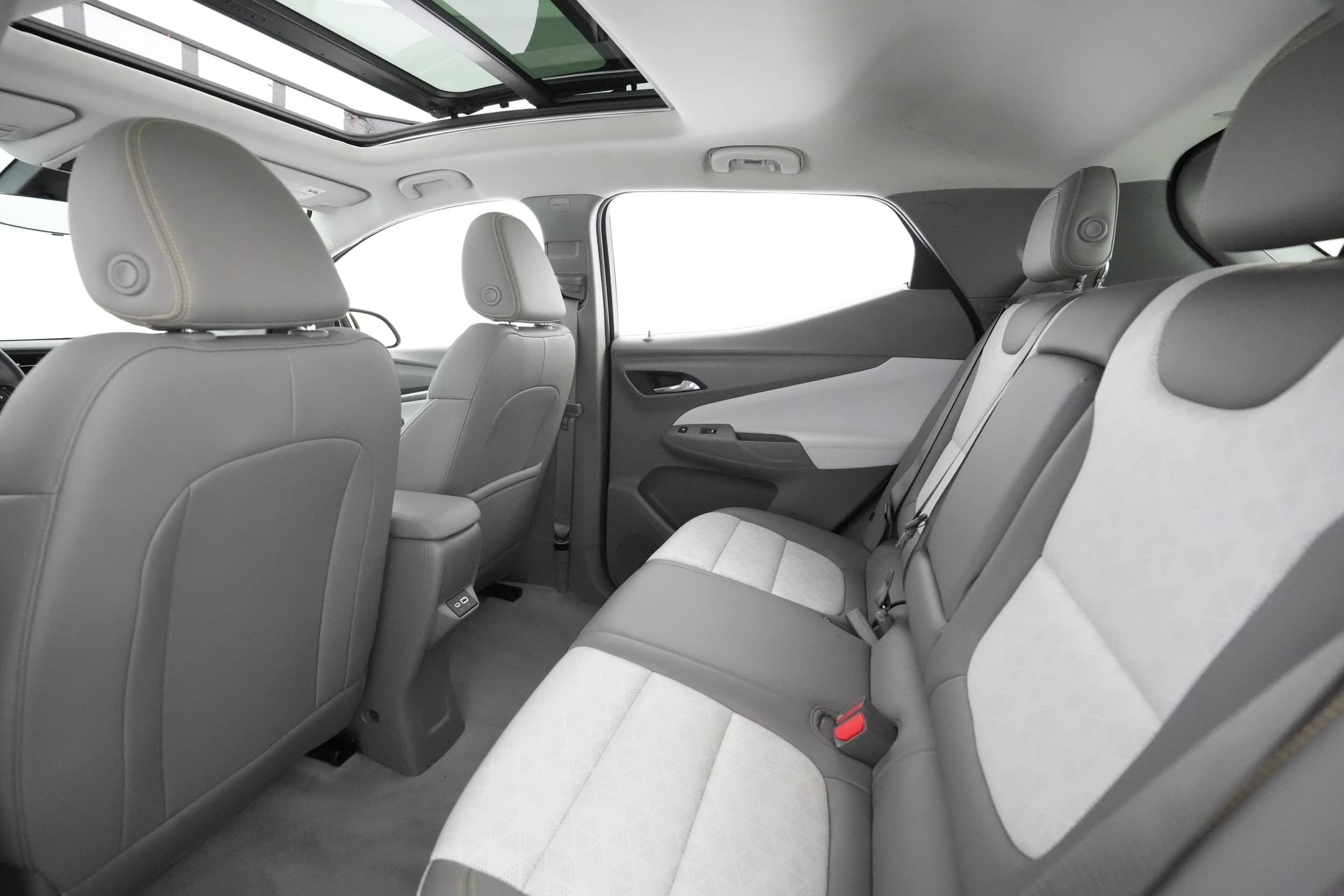 EverCars Co. vehicle image 18 for Chevrolet Bolt EUV -  Premier on EverCars Co.