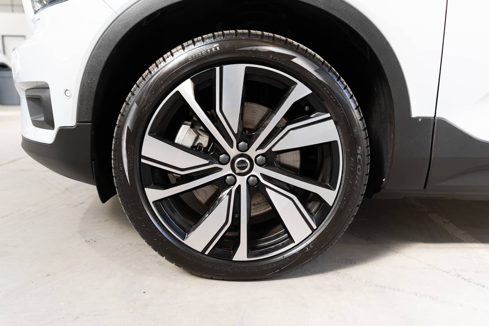 EverCars Co. vehicle image 15 for Volvo XC40 Recharge -  Pure Electric Twin Ultimate on EverCars Co.