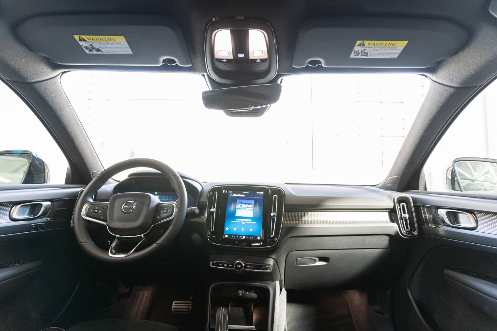 EverCars Co. vehicle image 7 for Volvo XC40 Recharge -  Pure Electric Twin Ultimate on EverCars Co.