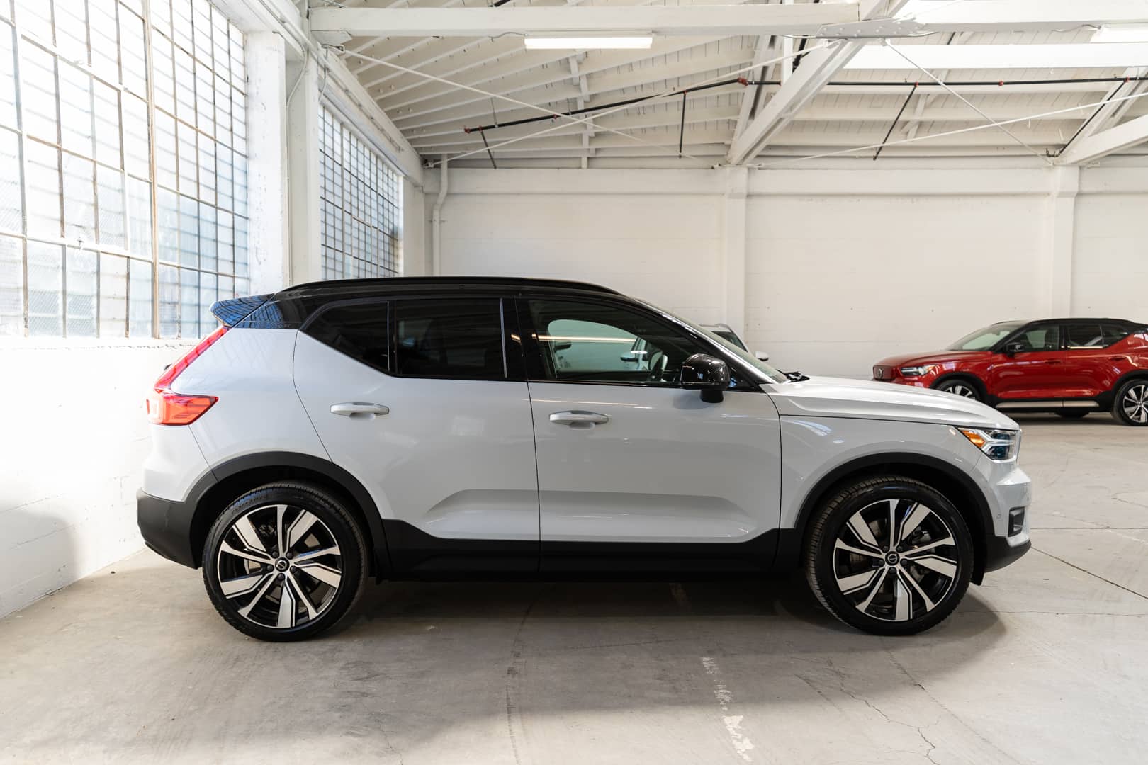 EverCars Co. vehicle image 20 for Volvo XC40 Recharge -  Pure Electric Twin Ultimate on EverCars Co.