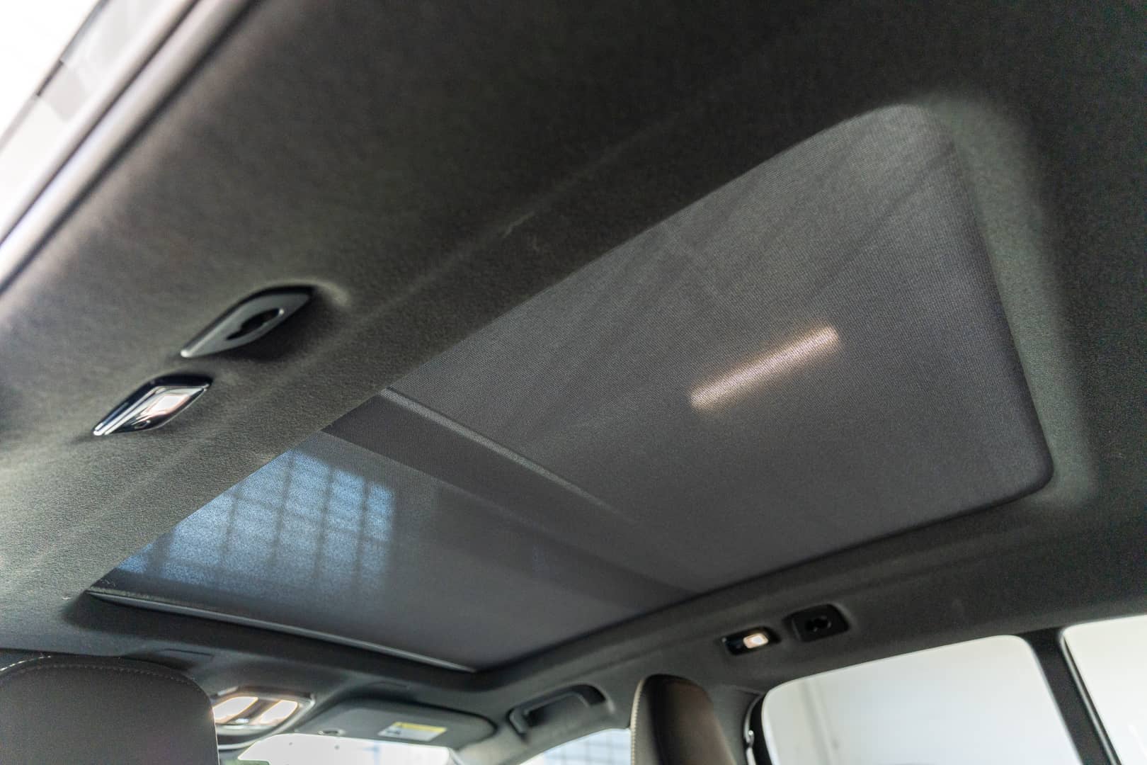EverCars Co. vehicle image 4 for Volvo XC40 Recharge -  Pure Electric Twin Ultimate on EverCars Co.