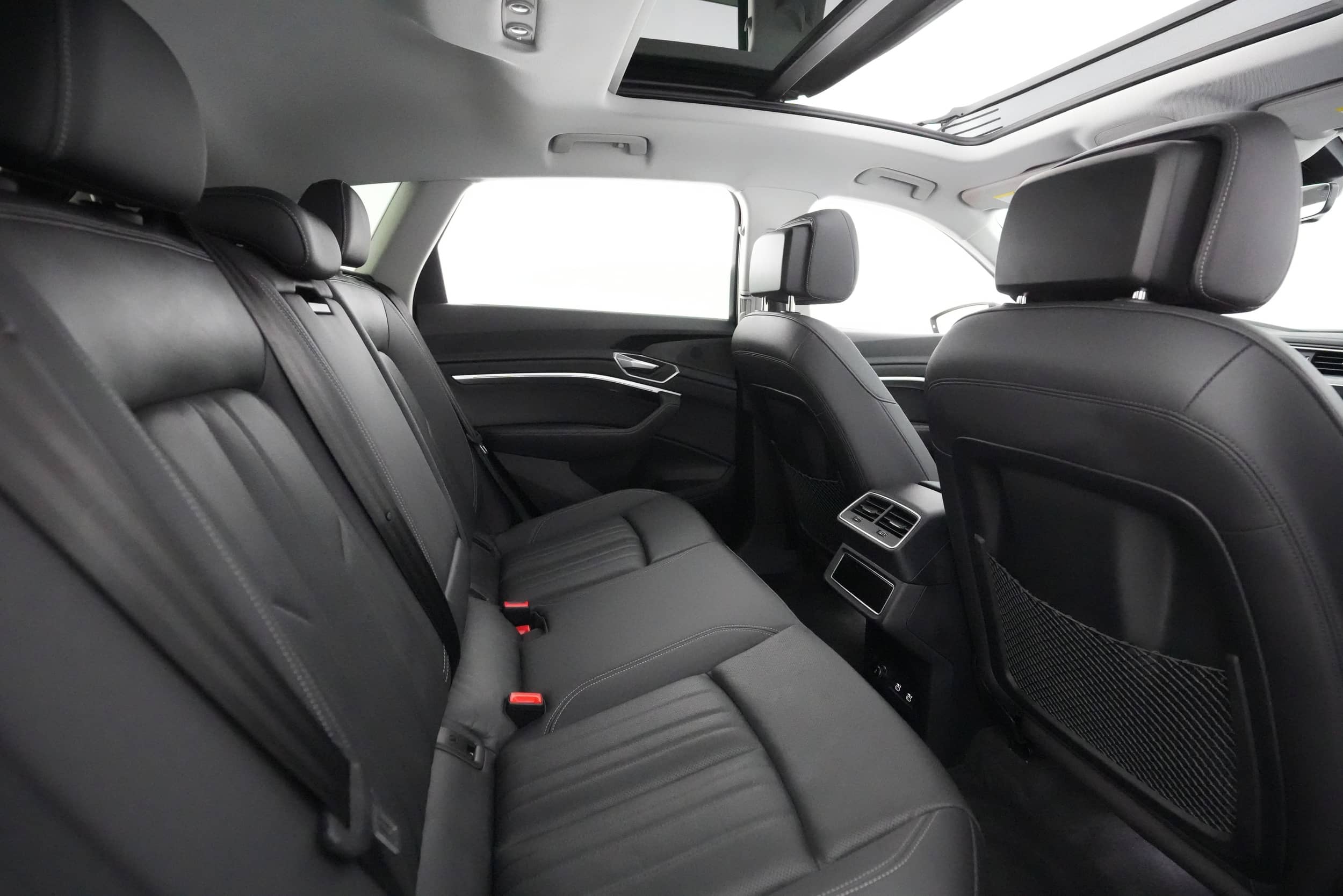 EverCars Co. vehicle image 4 for Audi e-tron -  Premium Plus on EverCars Co.
