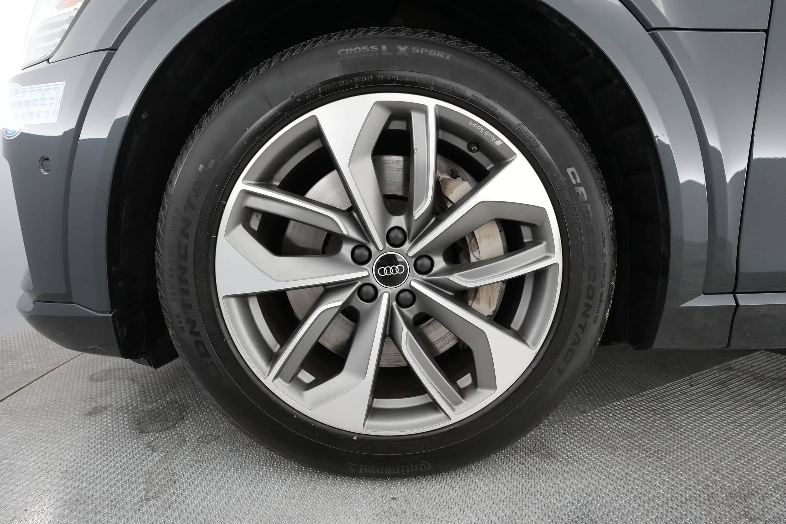 EverCars Co. vehicle image 7 for Audi e-tron -  Premium Plus on EverCars Co.