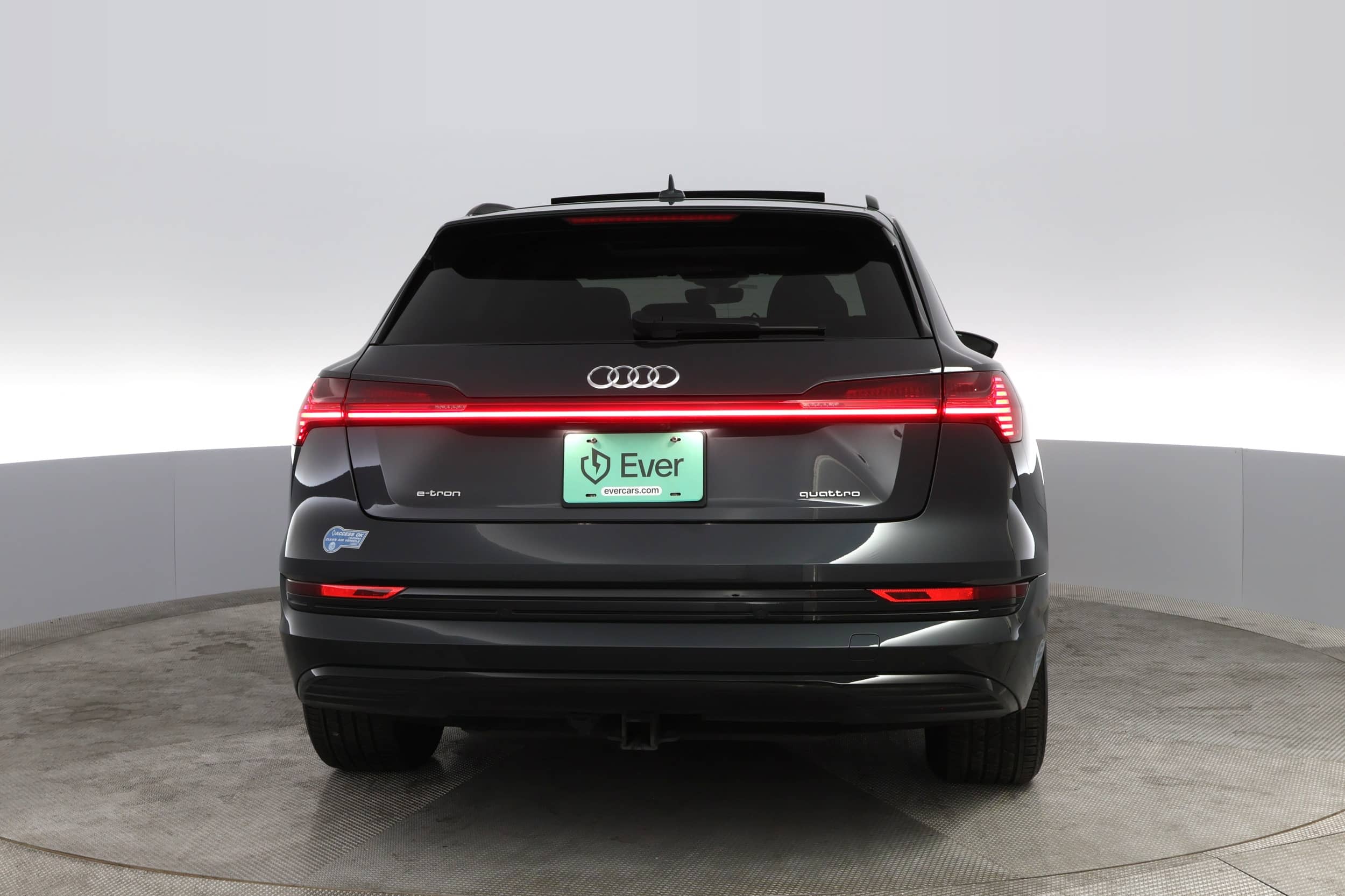 EverCars Co. vehicle image 14 for Audi e-tron -  Premium Plus on EverCars Co.