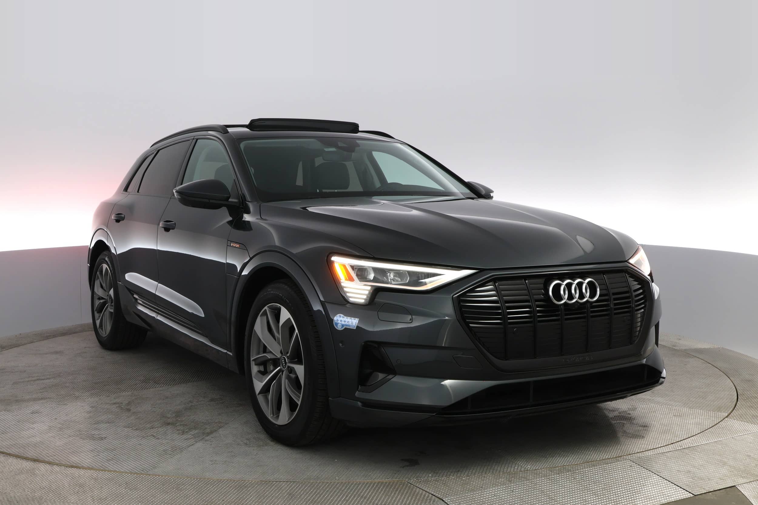 EverCars Co. vehicle image 12 for Audi e-tron -  Premium Plus on EverCars Co.