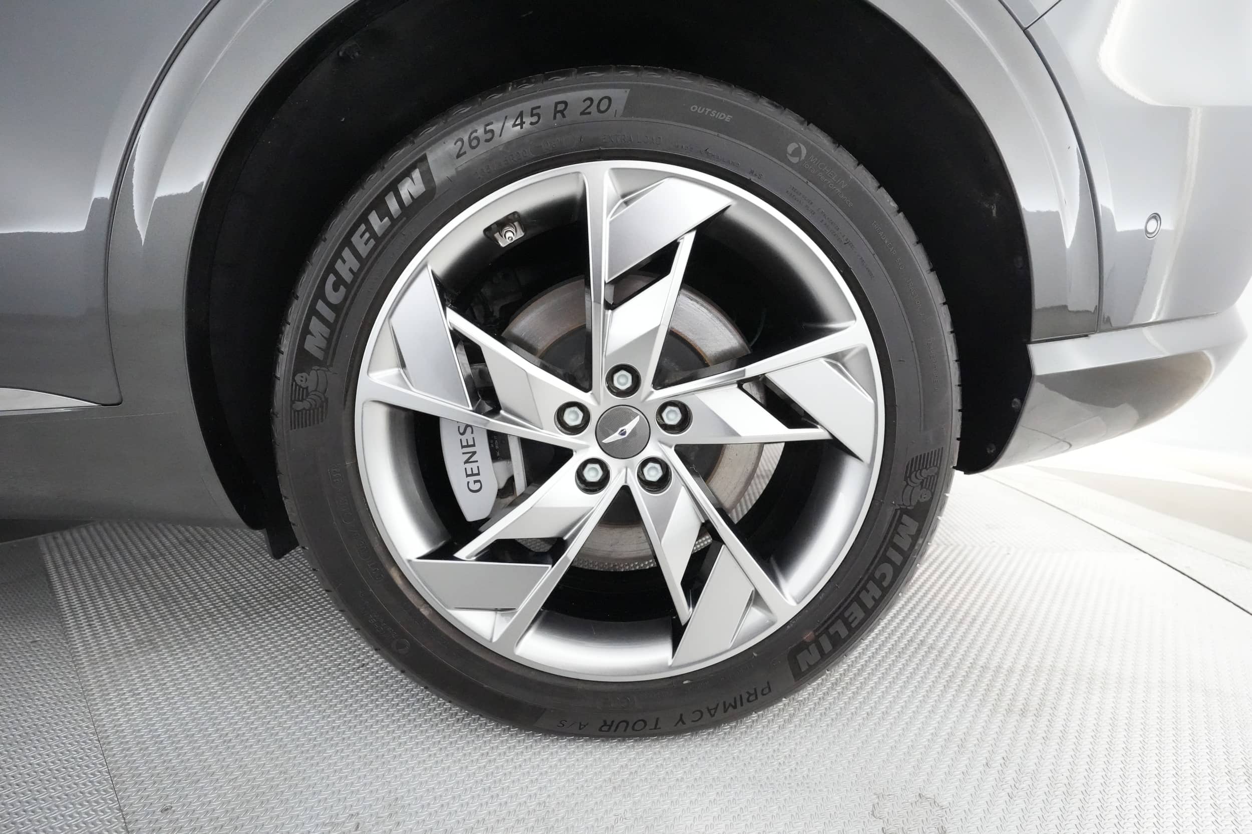 EverCars Co. vehicle image 15 for Genesis Electrified GV70 -  Advanced on EverCars Co.