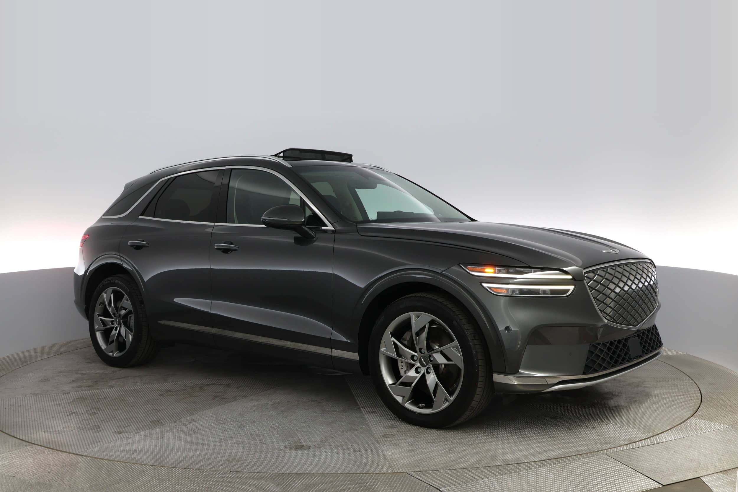 EverCars Co. vehicle image 10 for Genesis Electrified GV70 -  Advanced on EverCars Co.