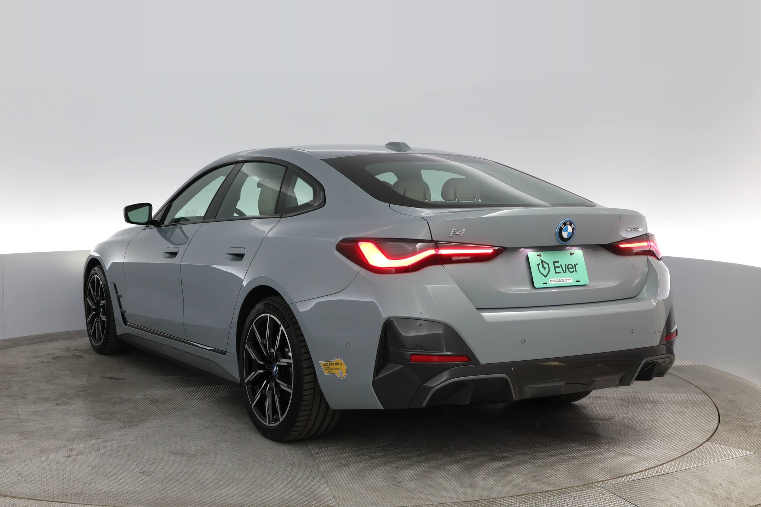 EverCars Co. vehicle image 9 for BMW i4 -  eDrive40 on EverCars Co.