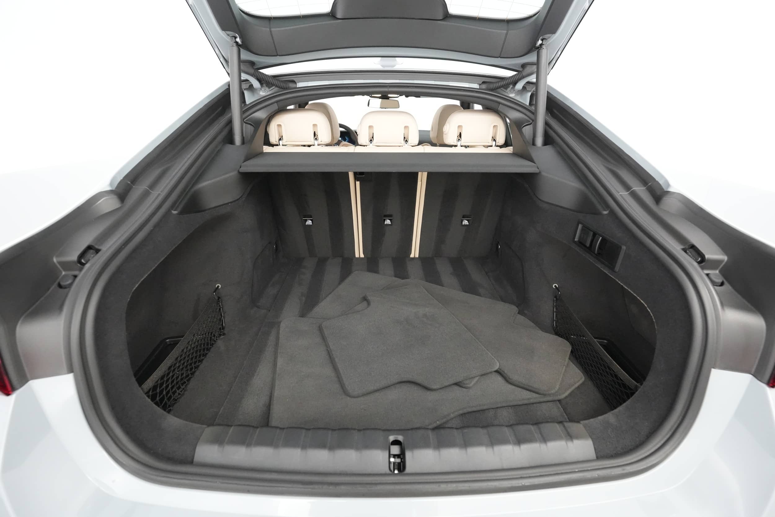 EverCars Co. vehicle image 21 for BMW i4 -  eDrive40 on EverCars Co.