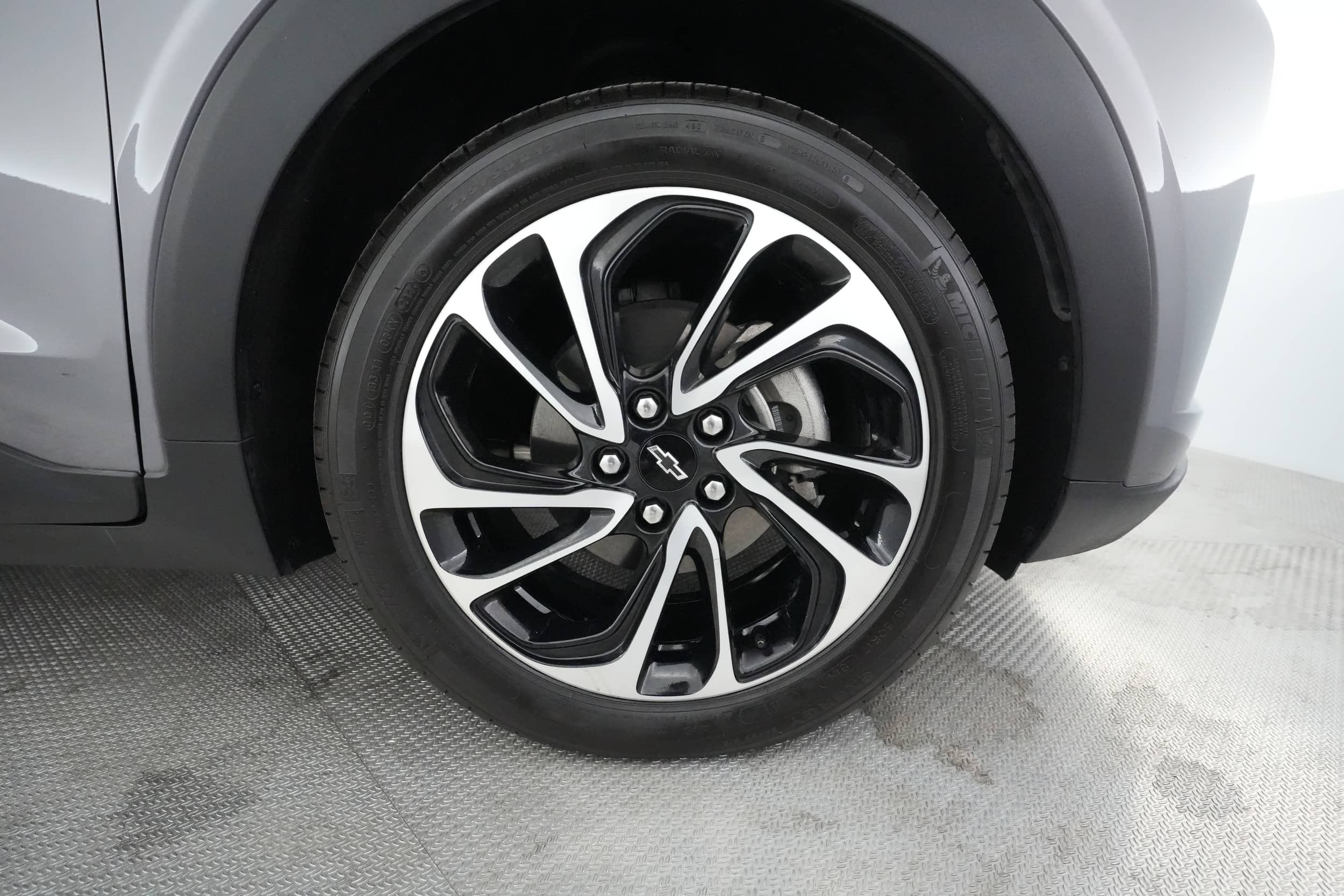 EverCars Co. vehicle image 17 for Chevrolet Bolt EUV -  Premier on EverCars Co.