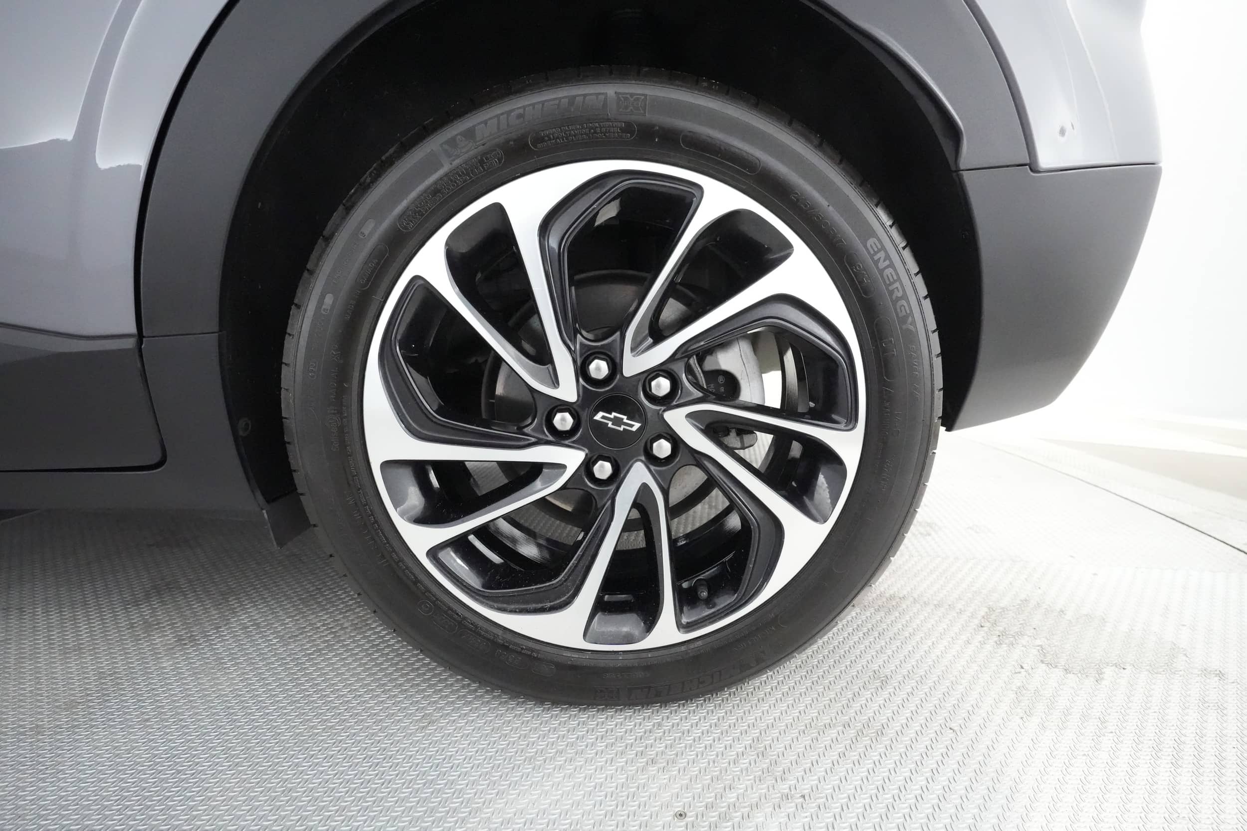 EverCars Co. vehicle image 15 for Chevrolet Bolt EUV -  Premier on EverCars Co.