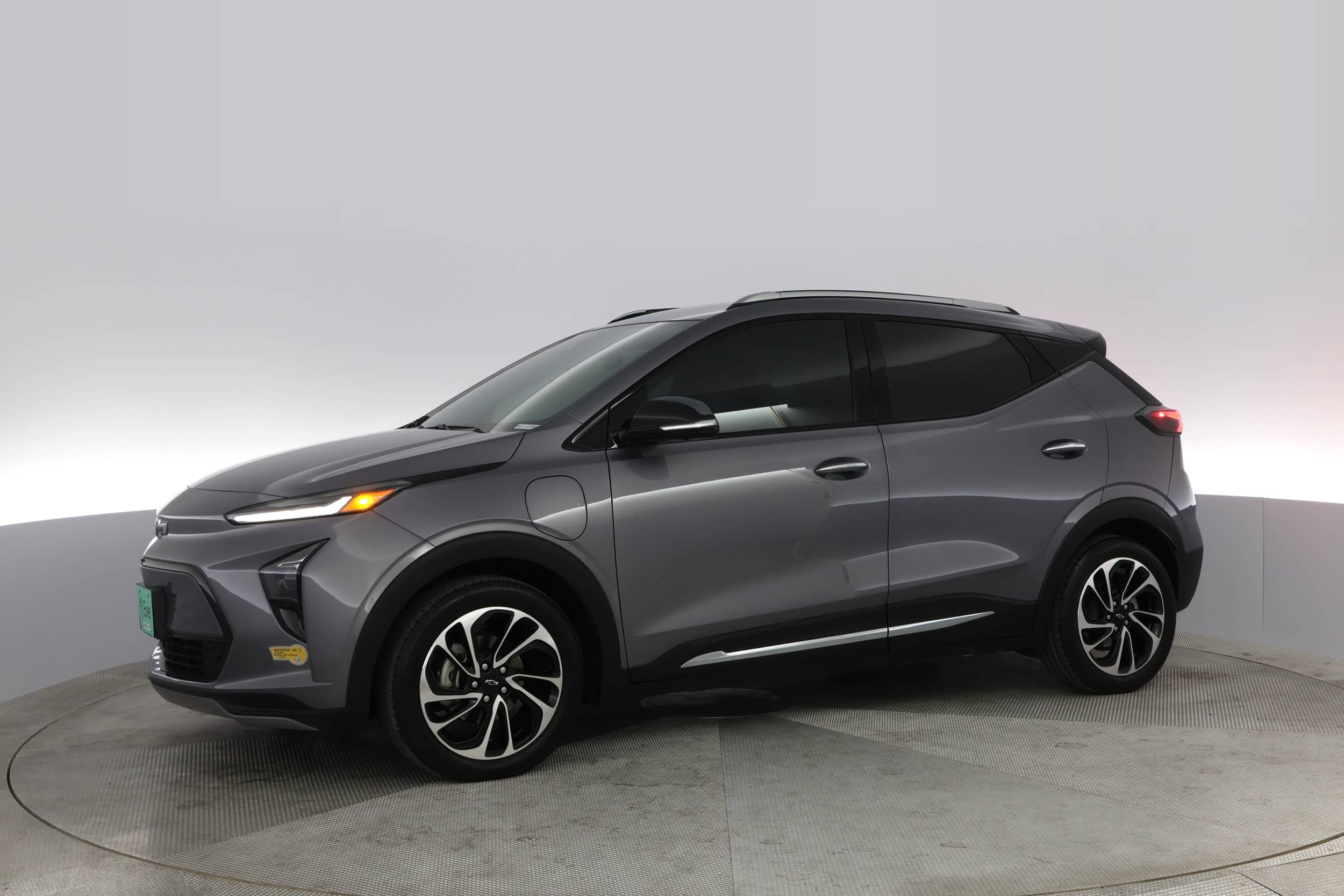 EverCars Co. vehicle image 10 for Chevrolet Bolt EUV -  Premier on EverCars Co.