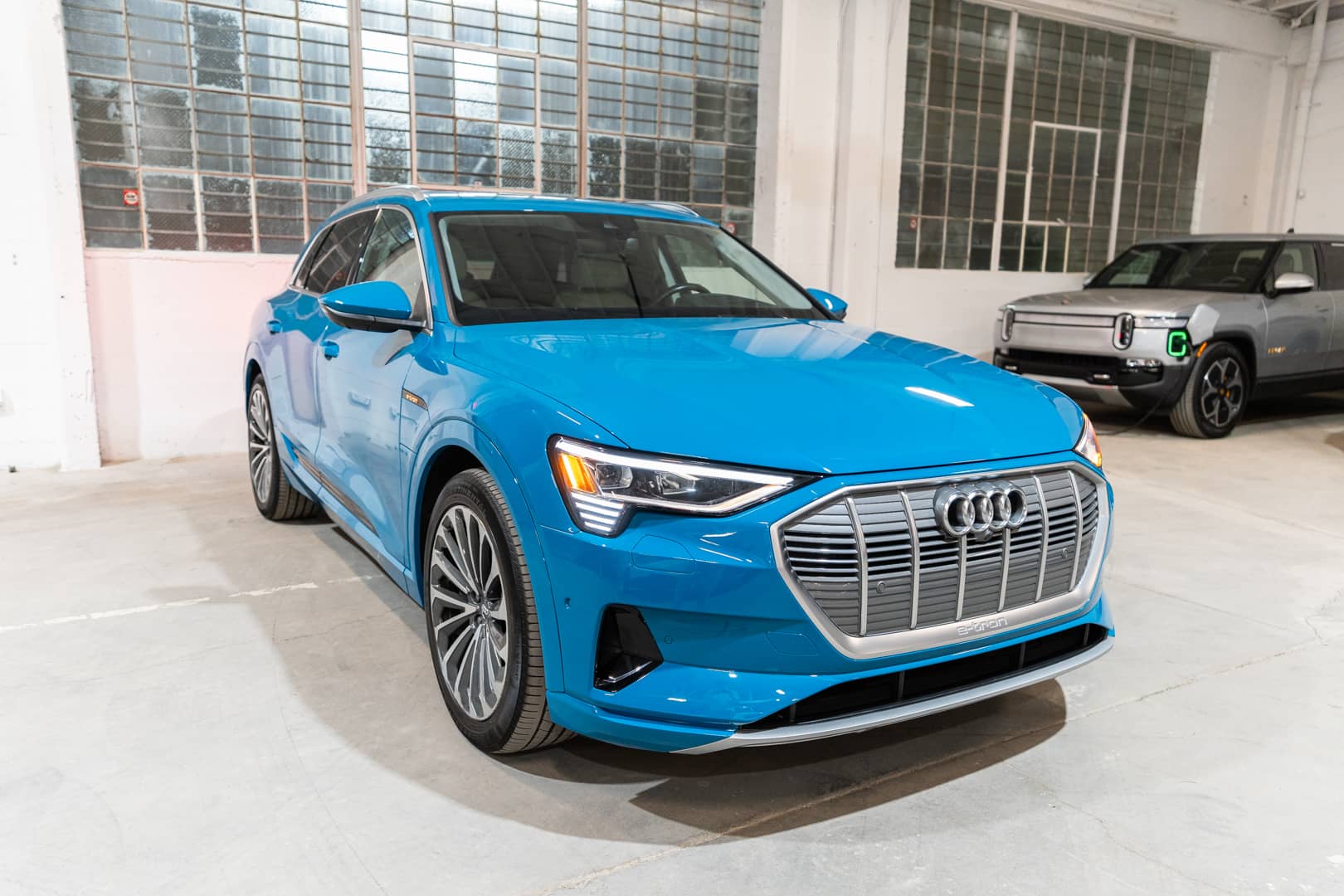 EverCars Co. vehicle image 22 for Audi e-tron -  Prestige on EverCars Co.