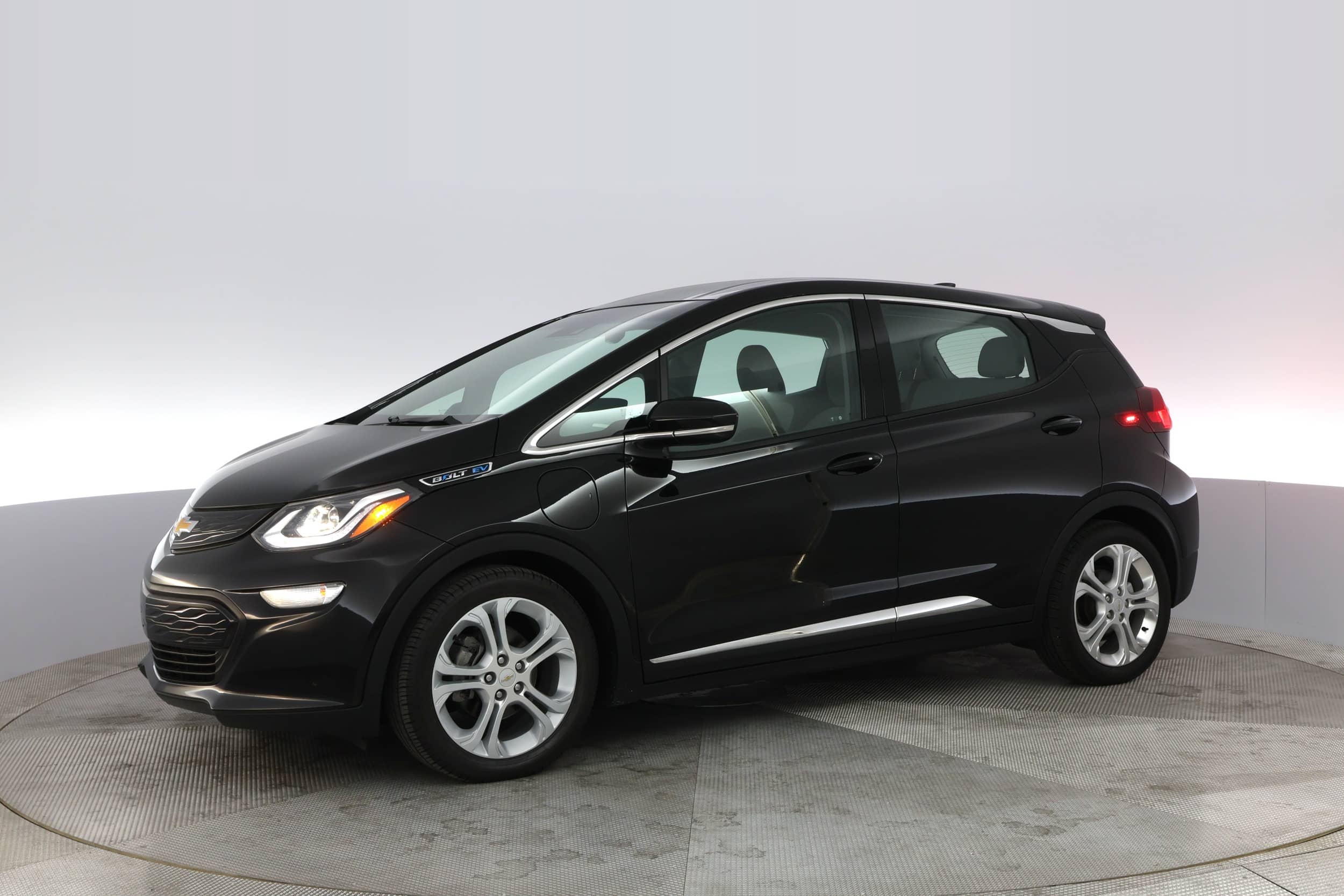 EverCars Co. vehicle image 10 for Chevrolet Bolt EV -  2LT on EverCars Co.