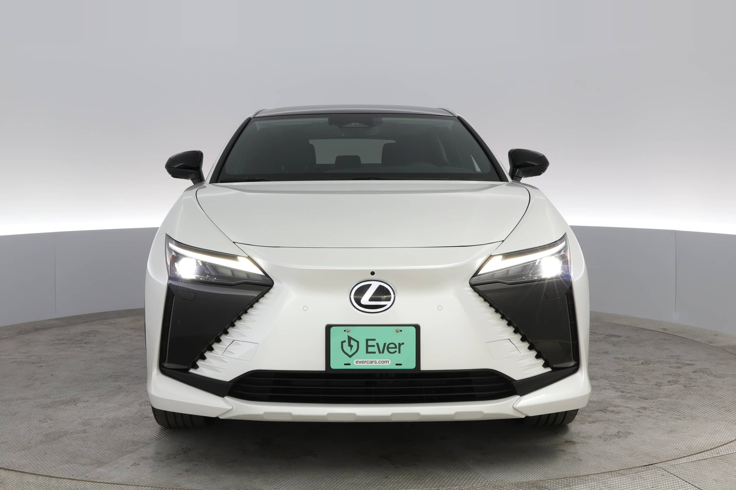EverCars Co. vehicle image 13 for Lexus RZ -  450e Luxury on EverCars Co.
