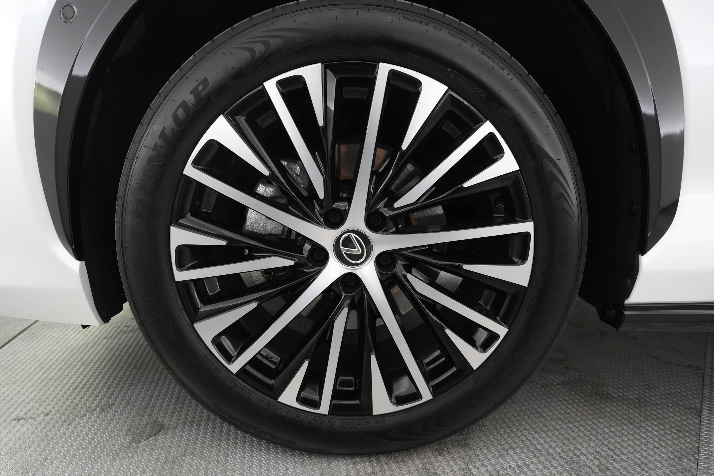 EverCars Co. vehicle image 15 for Lexus RZ -  450e Luxury on EverCars Co.