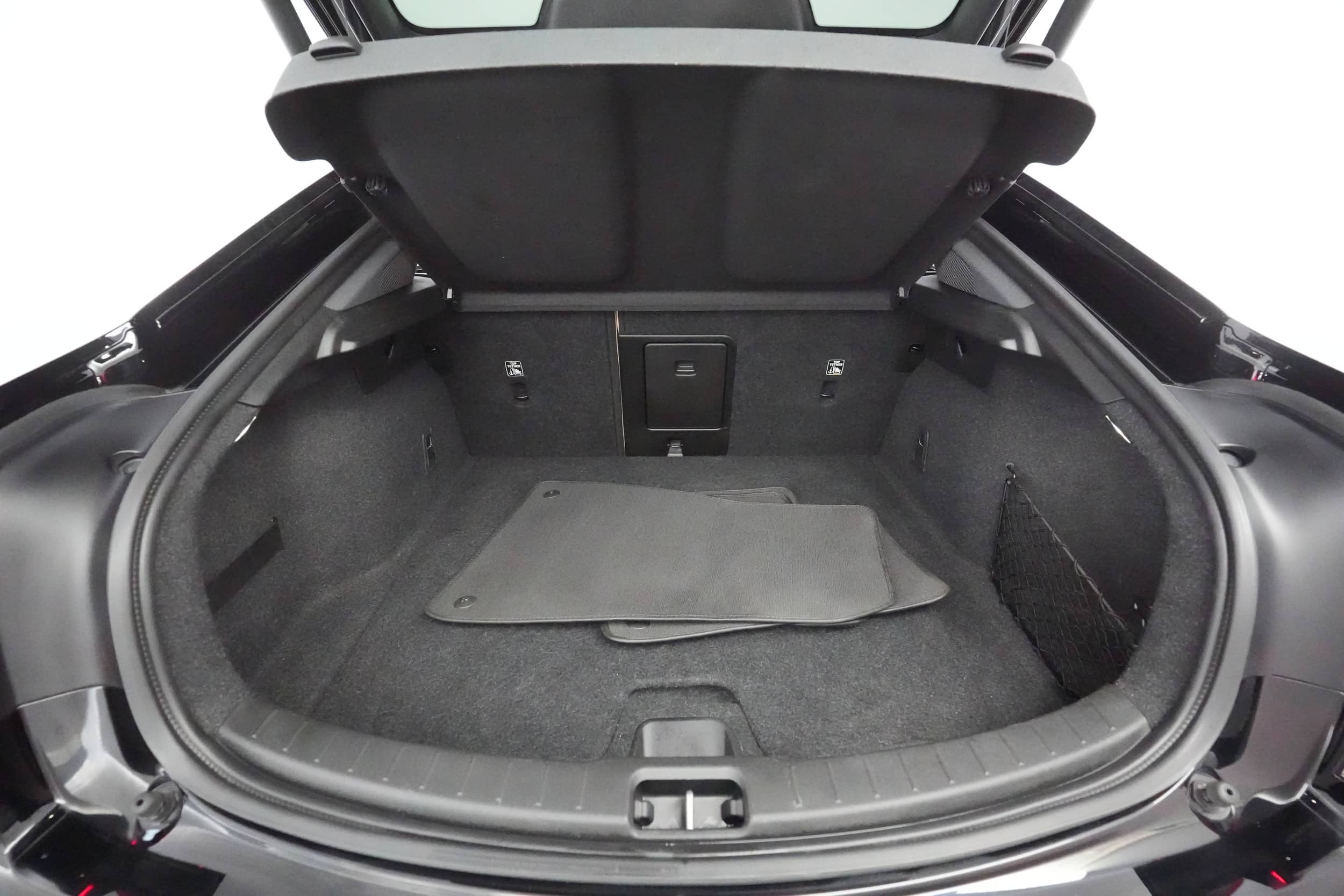 EverCars Co. vehicle image 6 for Polestar 2 -  Performance Plus on EverCars Co.