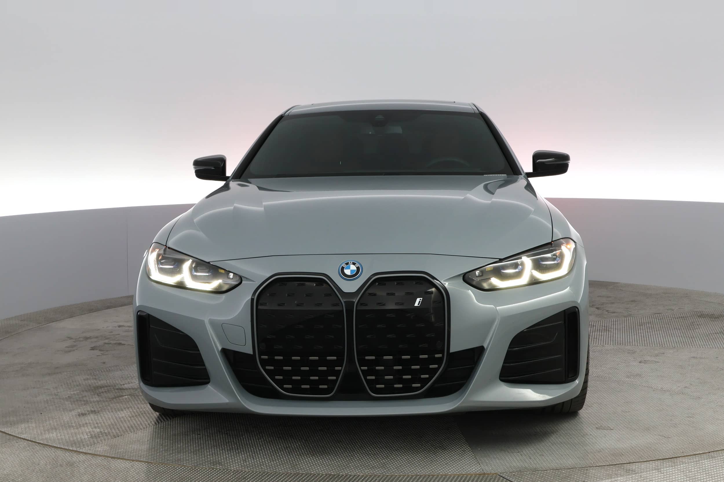 EverCars Co. vehicle image 5 for BMW i4 -  eDrive40 on EverCars Co.