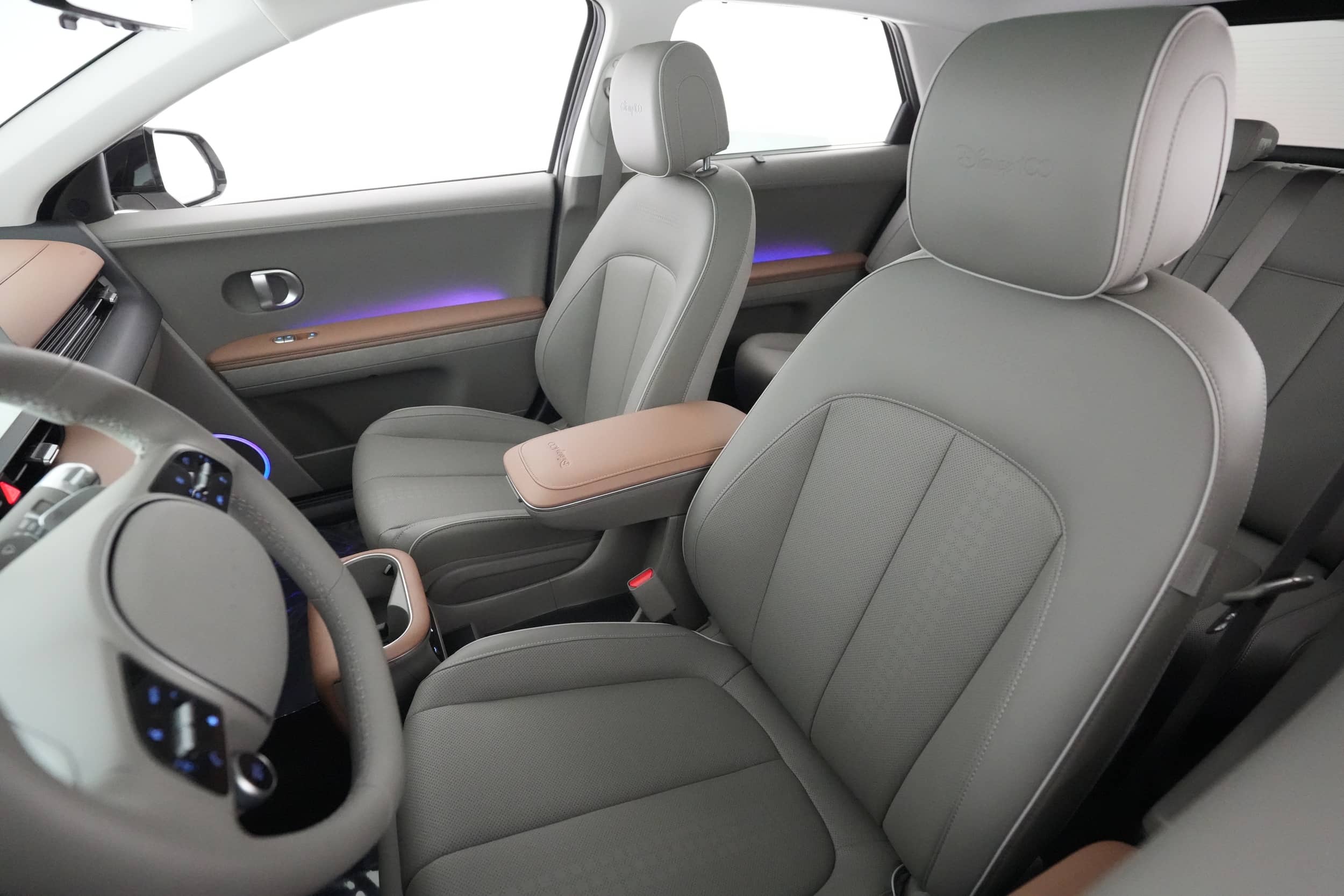 EverCars Co. vehicle image 3 for Hyundai IONIQ 5 -  Limited on EverCars Co.