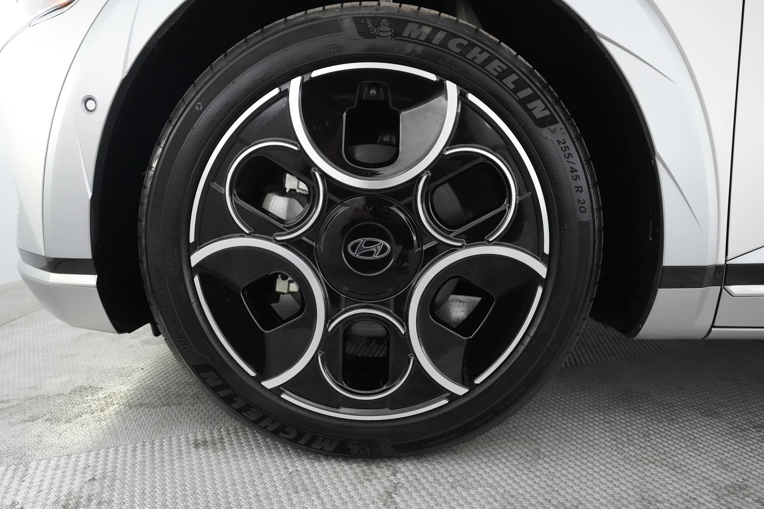 EverCars Co. vehicle image 7 for Hyundai IONIQ 5 -  Limited on EverCars Co.