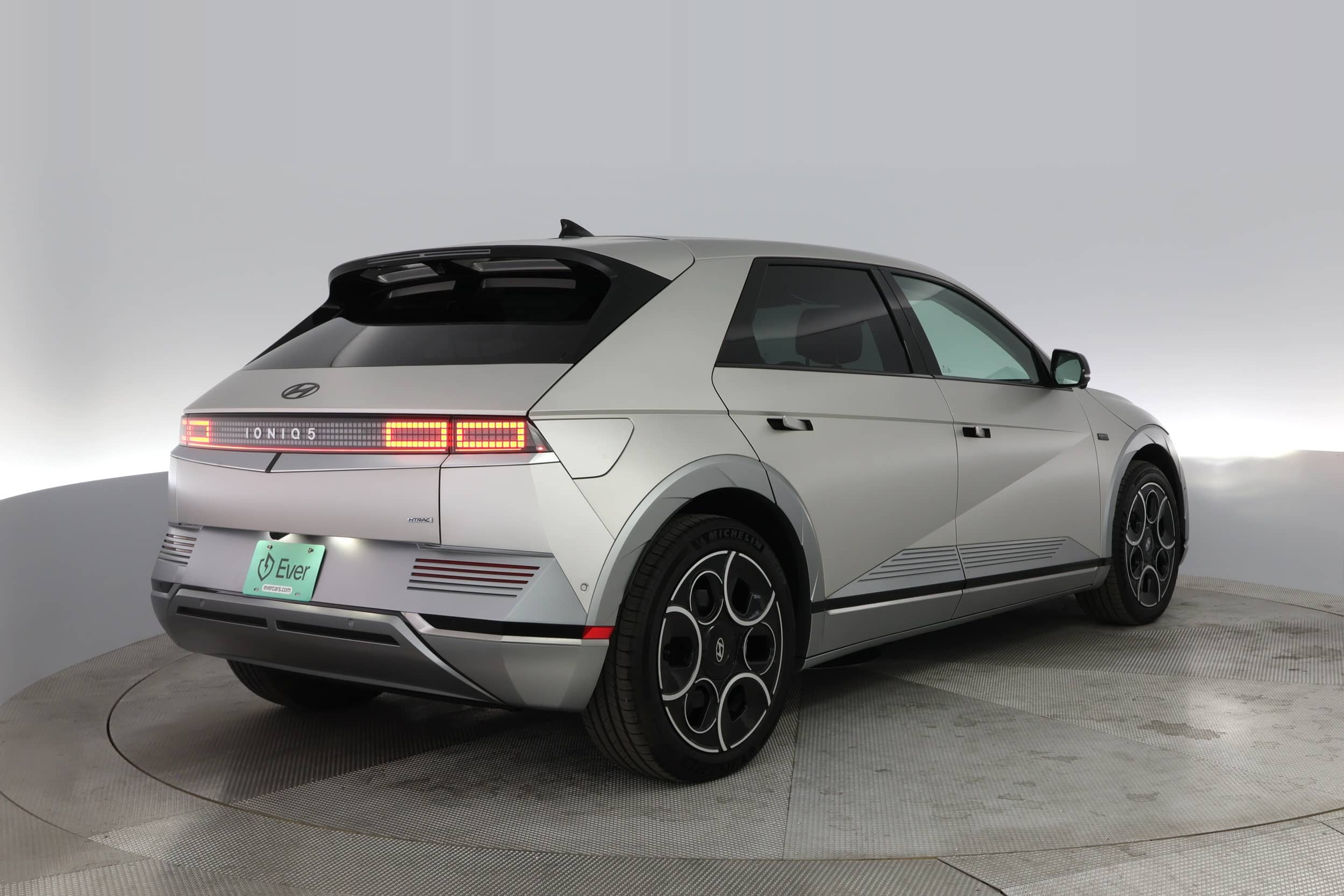 EverCars Co. vehicle image 2 for Hyundai IONIQ 5 -  Limited on EverCars Co.