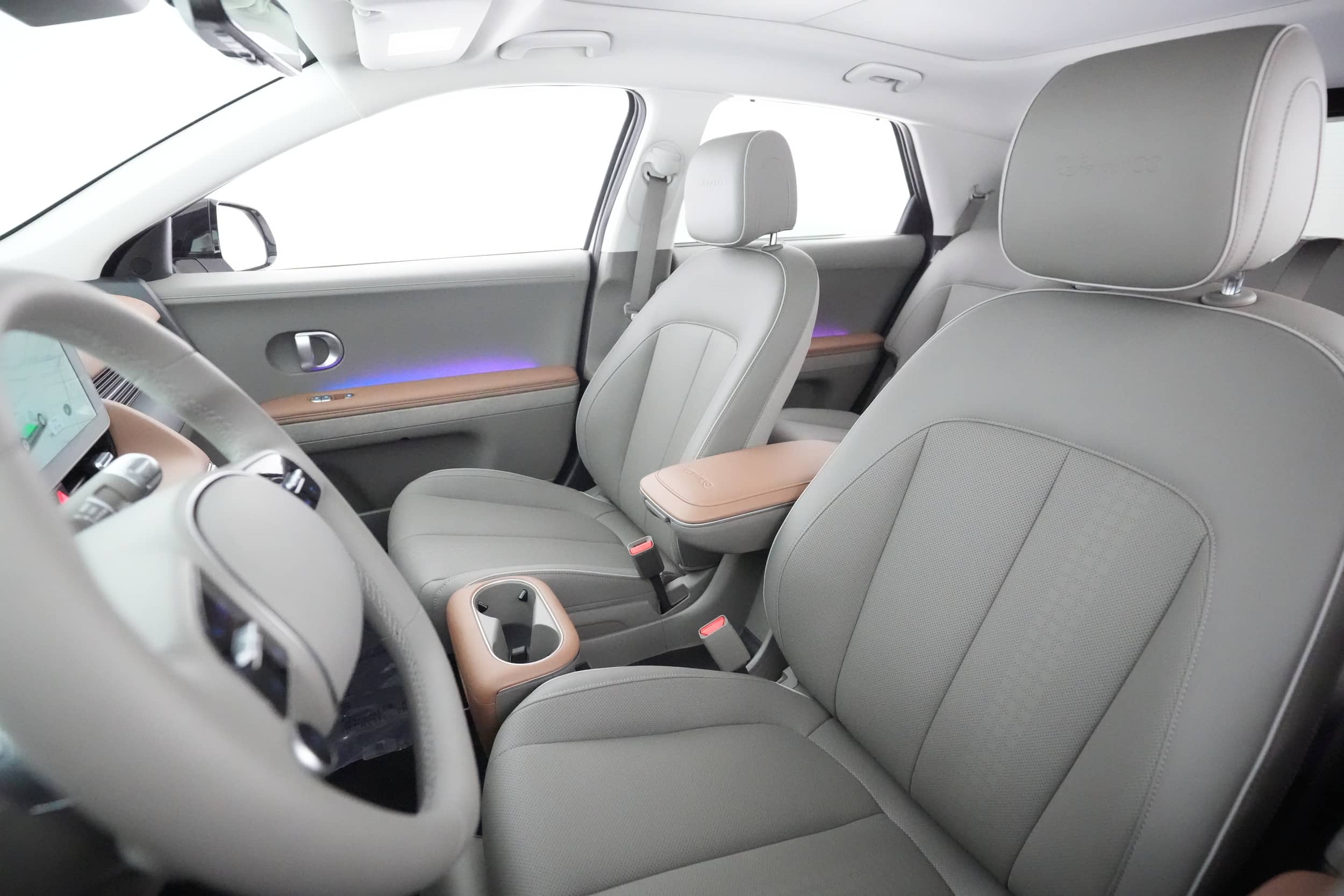 EverCars Co. vehicle image 3 for Hyundai IONIQ 5 -  Limited on EverCars Co.
