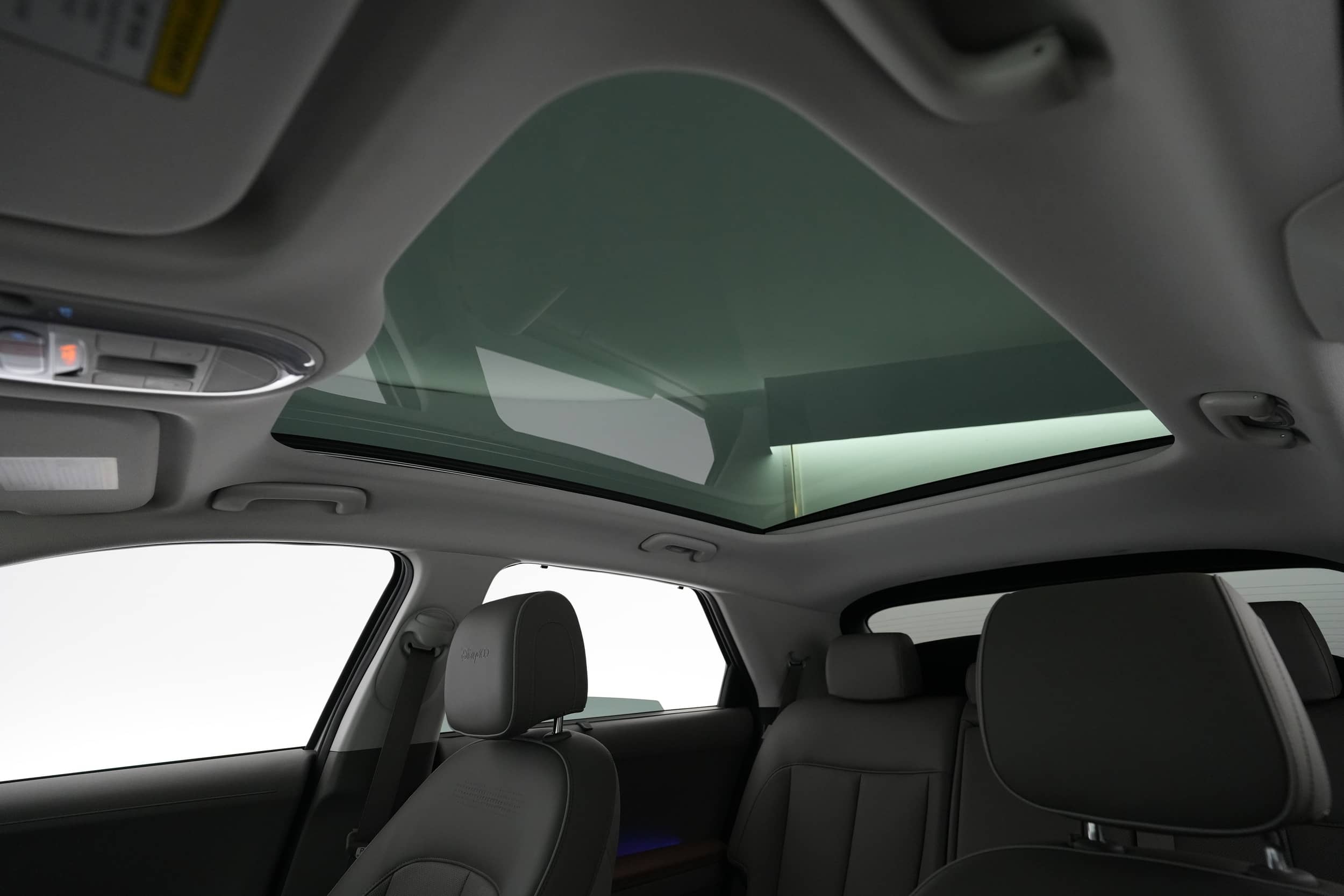 EverCars Co. vehicle image 18 for Hyundai IONIQ 5 -  Limited on EverCars Co.