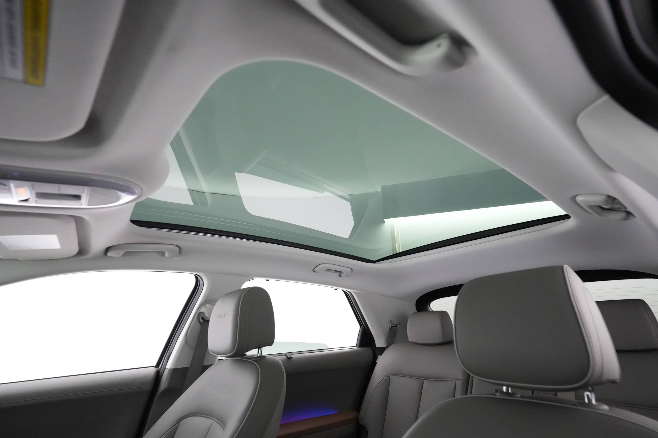 EverCars Co. vehicle image 18 for Hyundai IONIQ 5 -  Limited on EverCars Co.