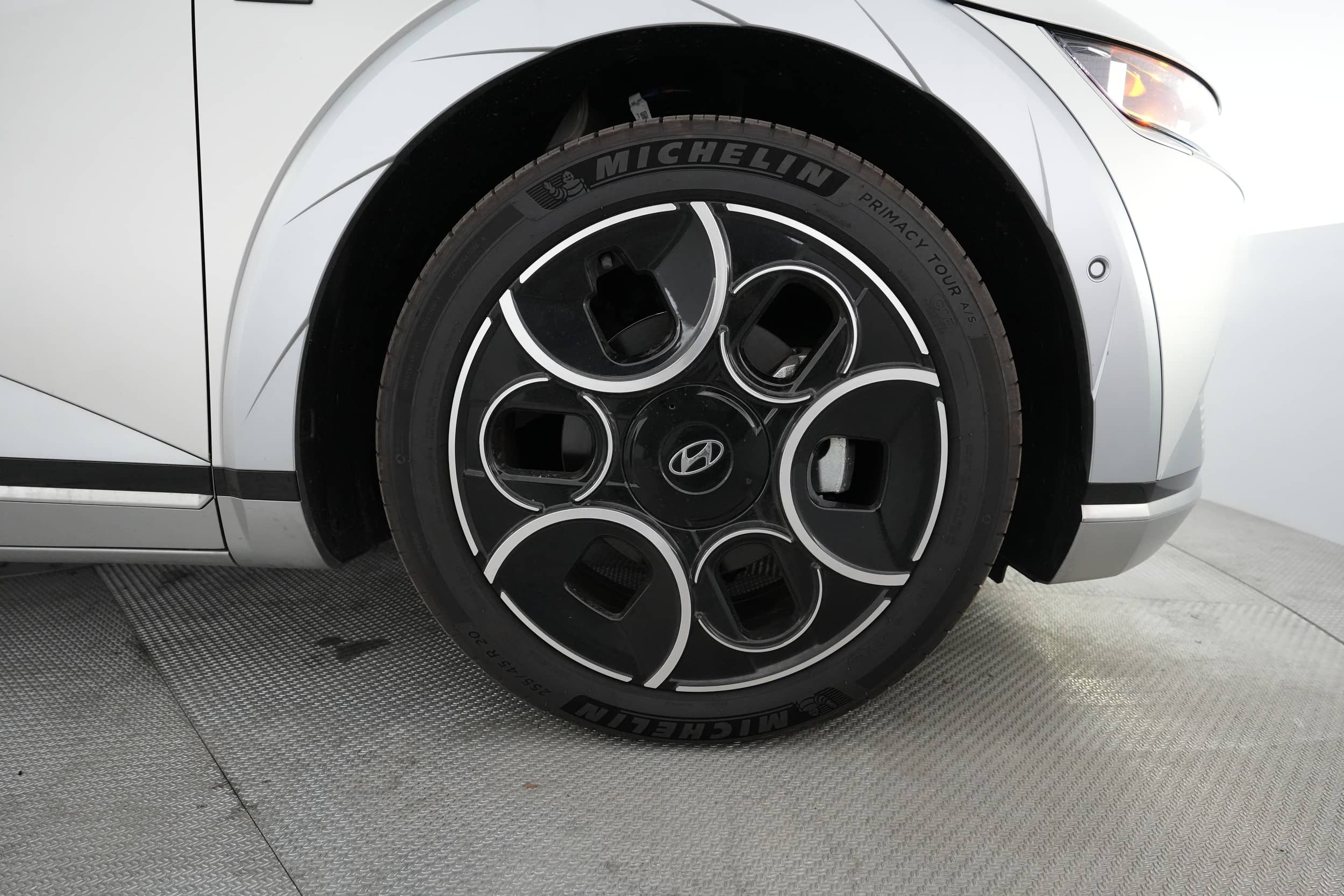 EverCars Co. vehicle image 15 for Hyundai IONIQ 5 -  Limited on EverCars Co.
