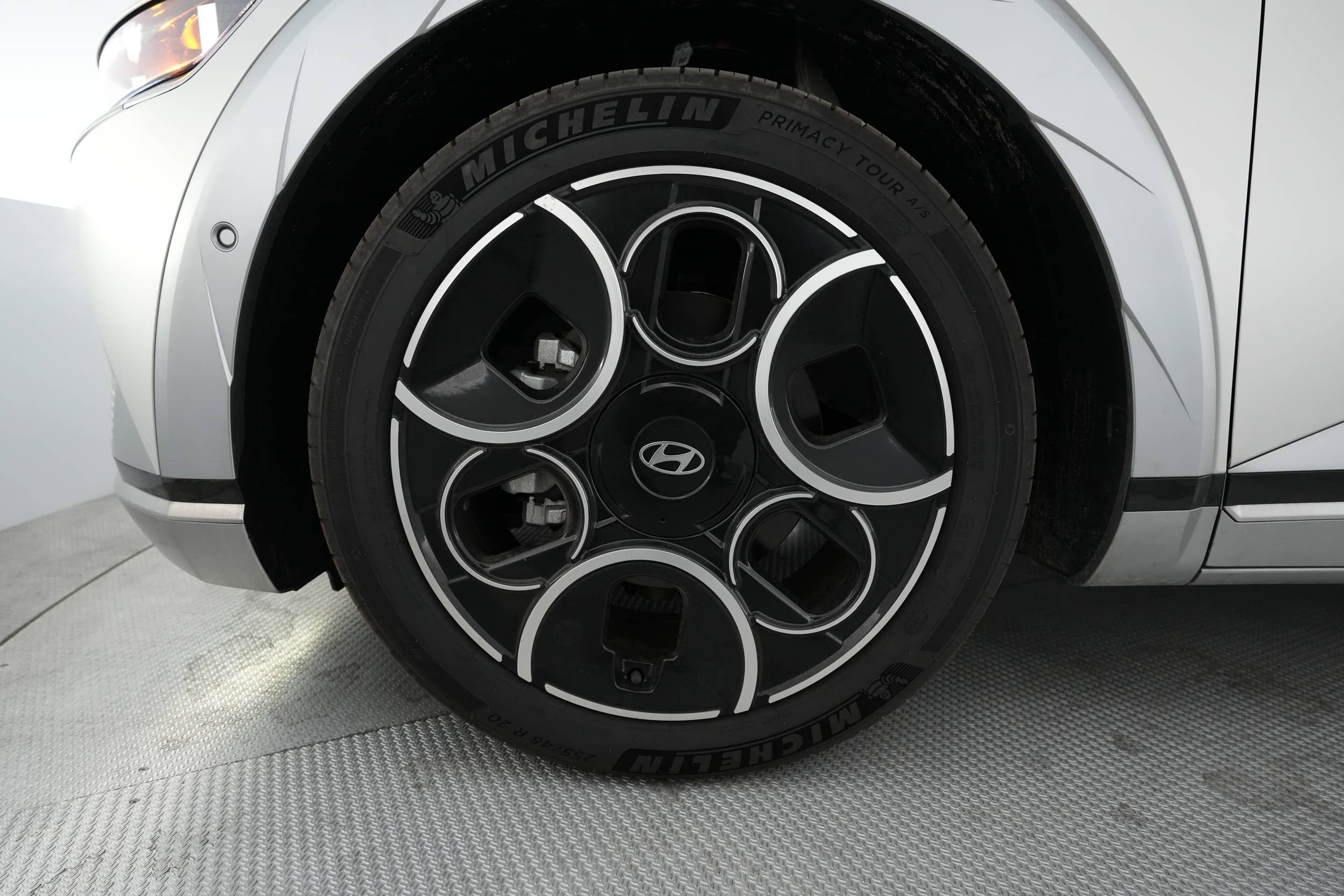 EverCars Co. vehicle image 7 for Hyundai IONIQ 5 -  Limited on EverCars Co.