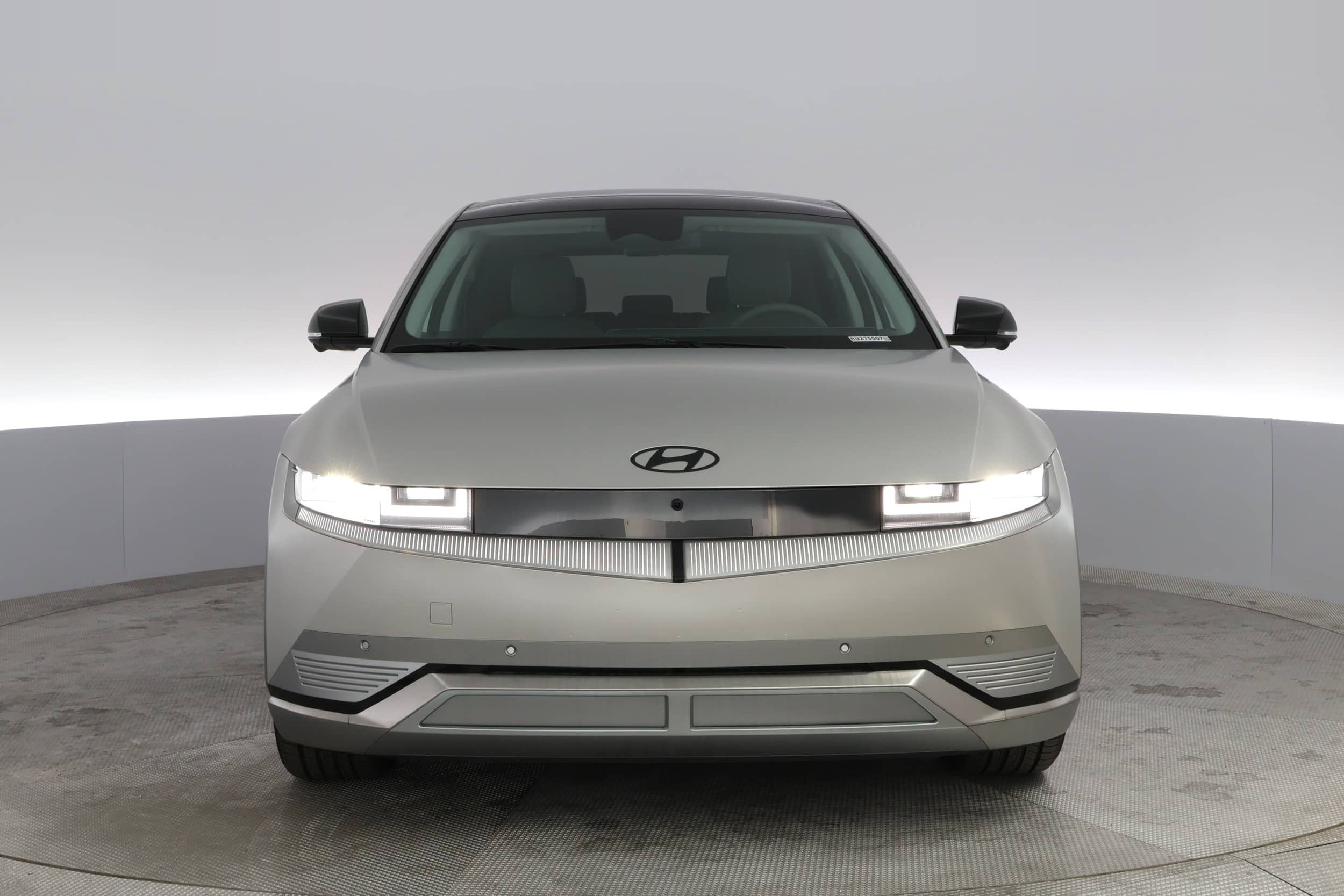 EverCars Co. vehicle image 13 for Hyundai IONIQ 5 -  Limited on EverCars Co.