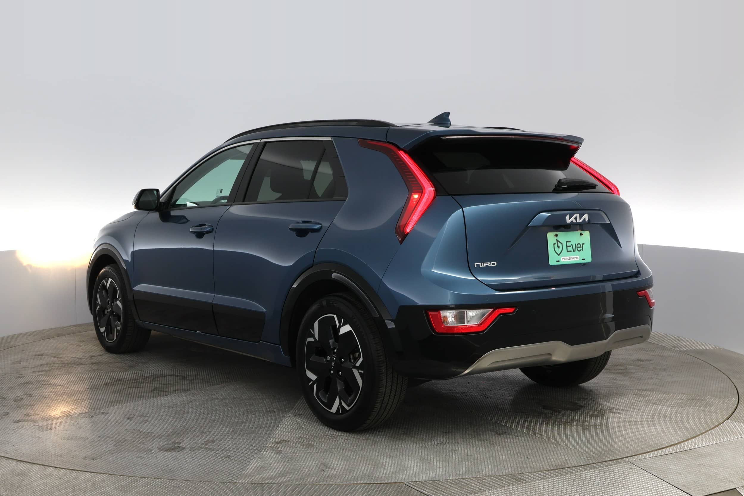 EverCars Co. vehicle image 9 for Kia Niro EV -  Wind on EverCars Co.