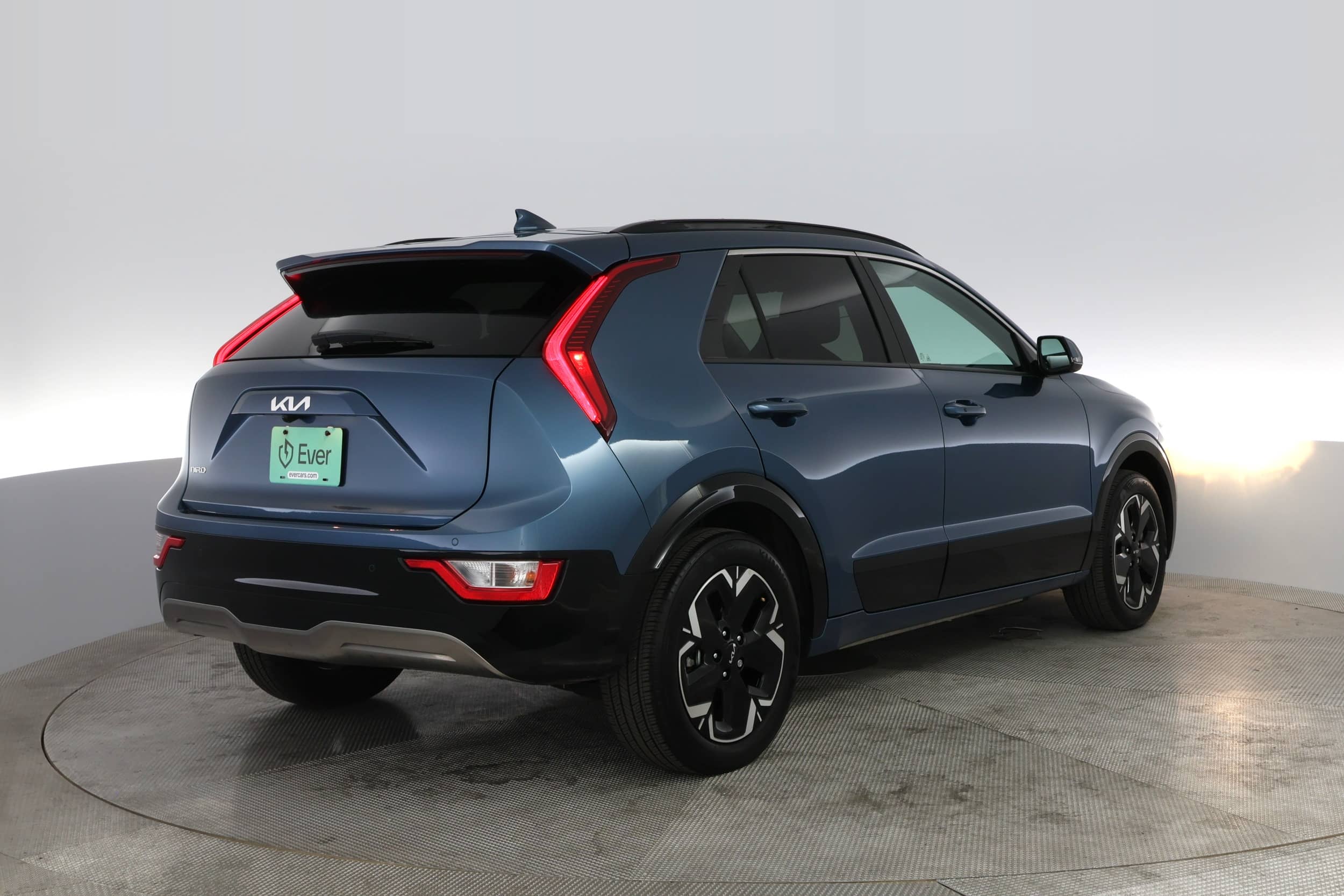 EverCars Co. vehicle image 2 for Kia Niro EV -  Wind on EverCars Co.