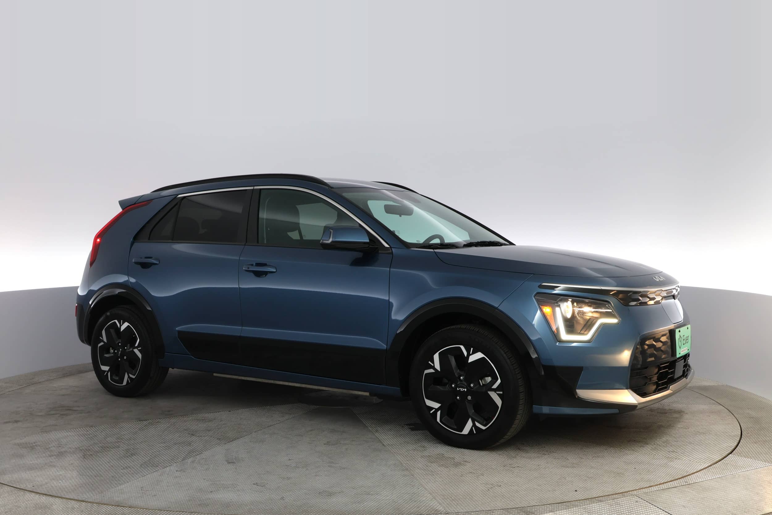 EverCars Co. vehicle image 11 for Kia Niro EV -  Wind on EverCars Co.
