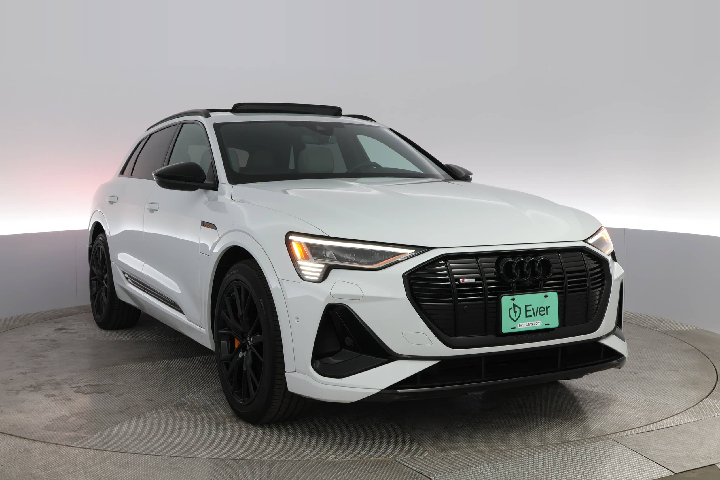 EverCars Co. vehicle image 12 for Audi e-tron -  Chronos on EverCars Co.
