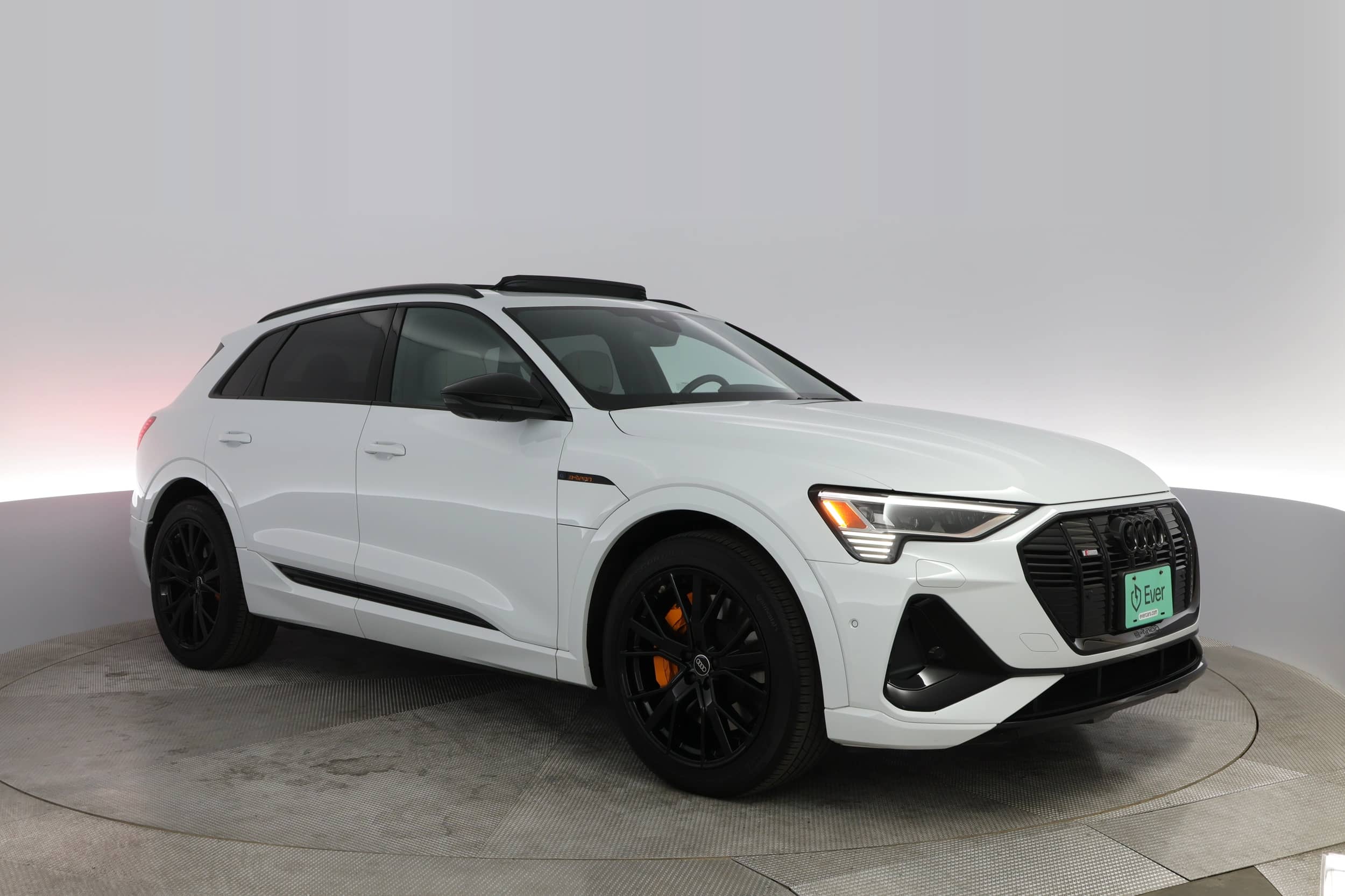 EverCars Co. vehicle image 11 for Audi e-tron -  Chronos on EverCars Co.