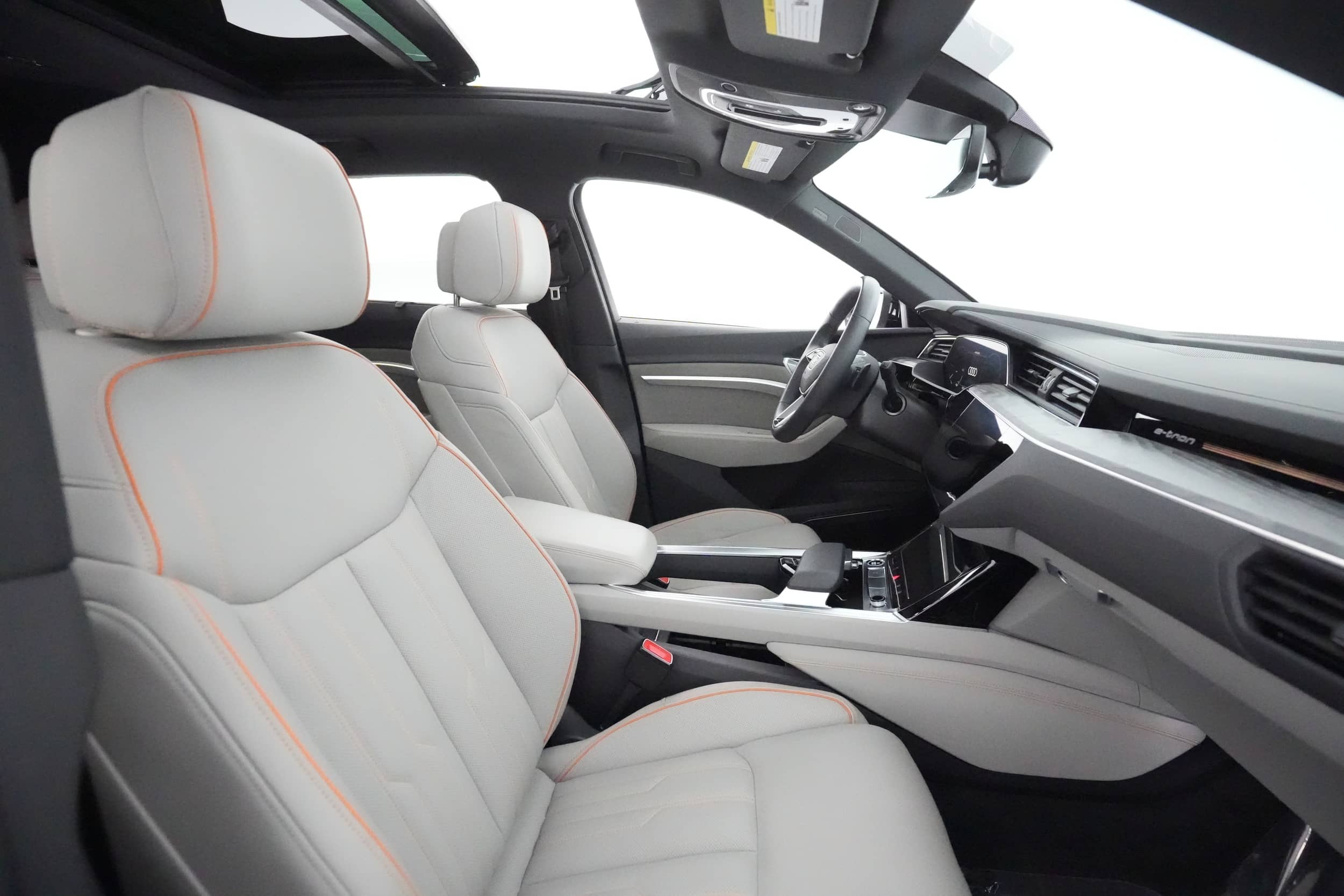EverCars Co. vehicle image 17 for Audi e-tron -  Chronos on EverCars Co.