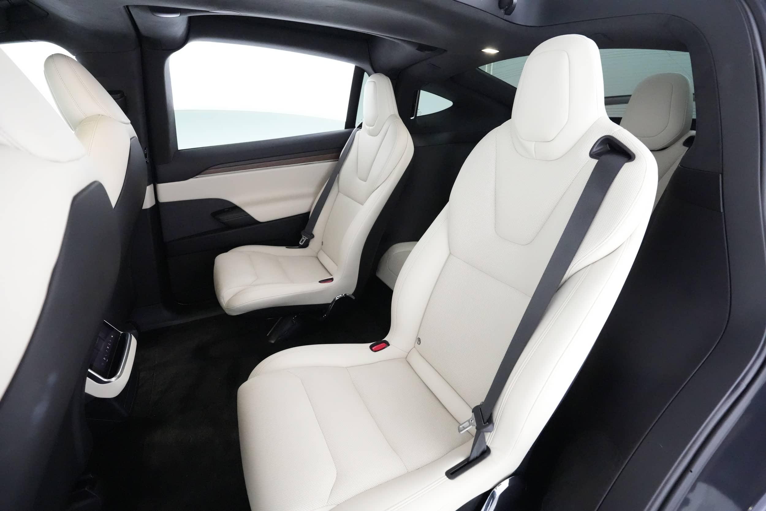 EverCars Co. vehicle image 19 for Tesla Model X -  Base on EverCars Co.