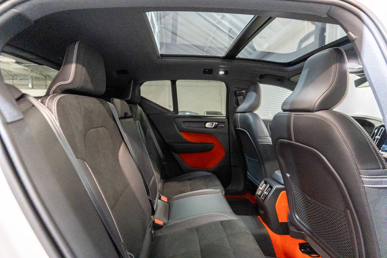 EverCars Co. vehicle image 17 for Volvo XC40 Recharge -  Pure Electric P8 on EverCars Co.