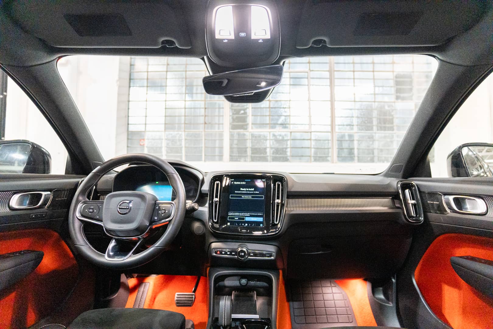 EverCars Co. vehicle image 18 for Volvo XC40 Recharge -  Pure Electric P8 on EverCars Co.