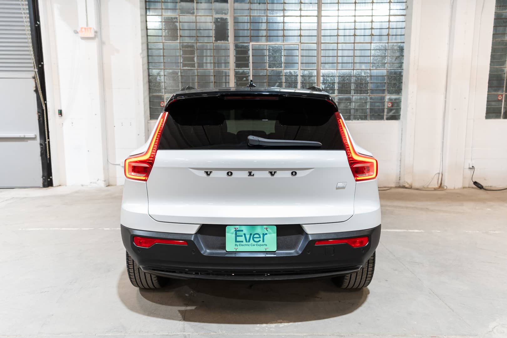 EverCars Co. vehicle image 7 for Volvo XC40 Recharge -  Pure Electric P8 on EverCars Co.