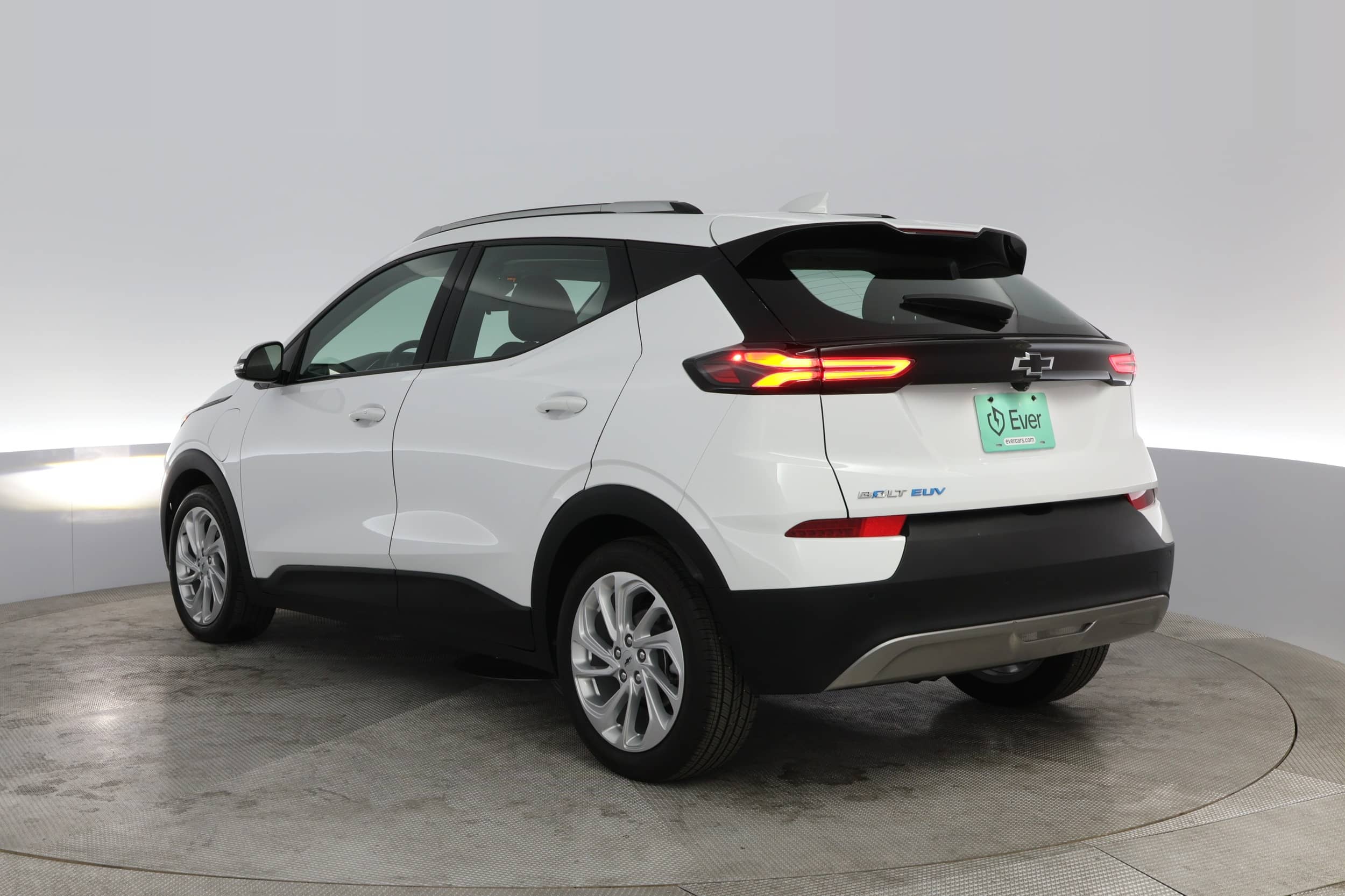 EverCars Co. vehicle image 9 for Chevrolet Bolt EUV -  2LT on EverCars Co.