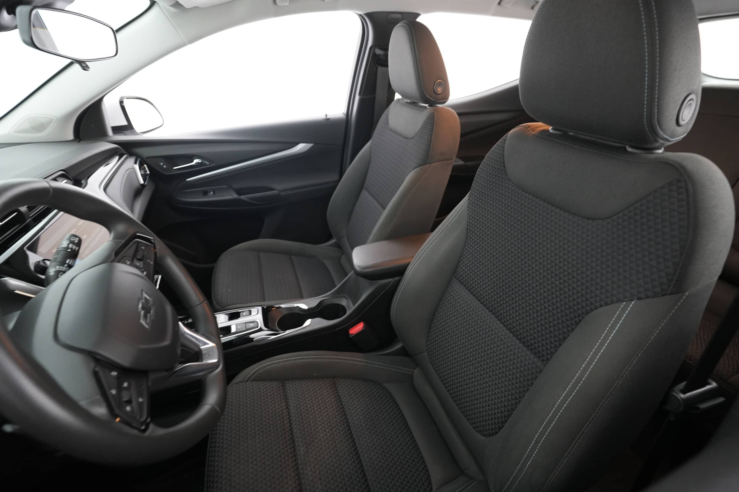 EverCars Co. vehicle image 3 for Chevrolet Bolt EUV -  2LT on EverCars Co.