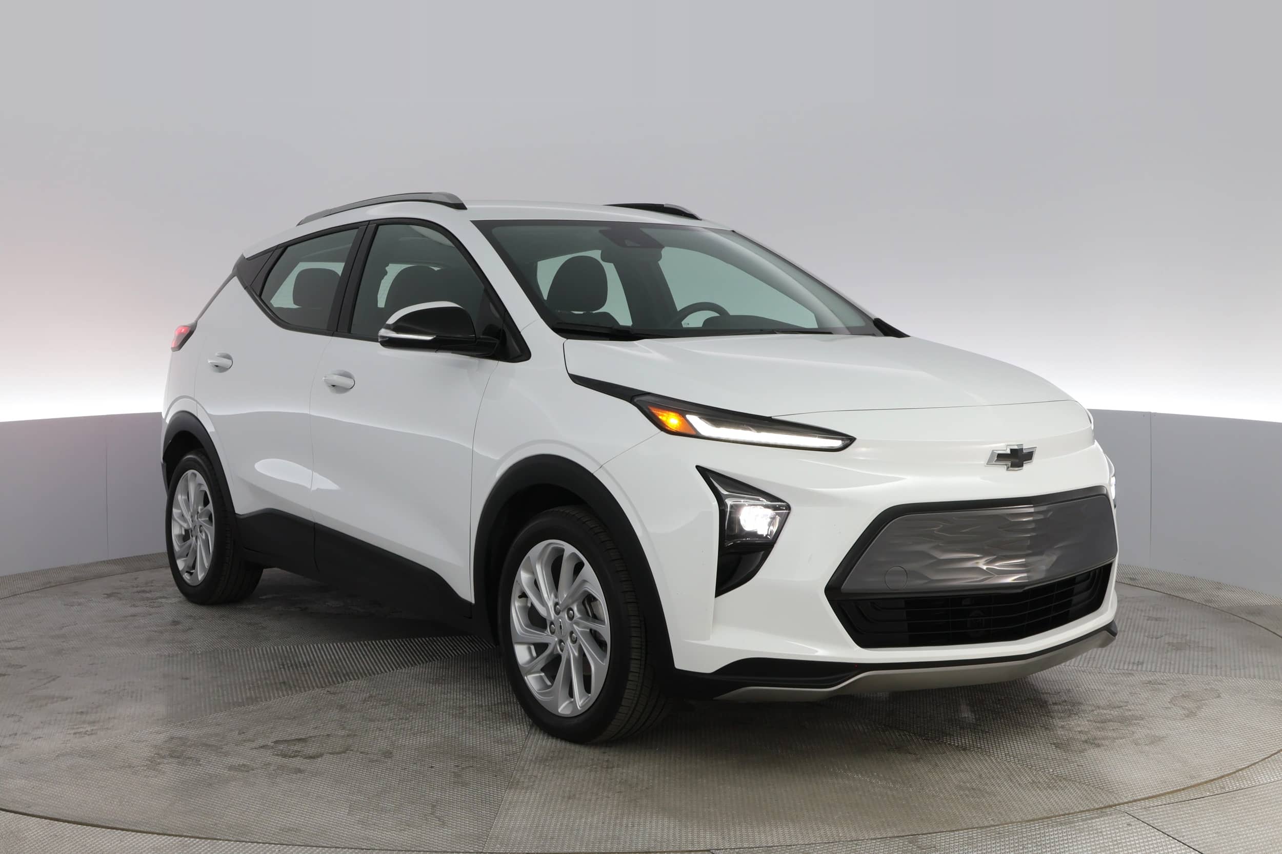 EverCars Co. vehicle image 12 for Chevrolet Bolt EUV -  2LT on EverCars Co.