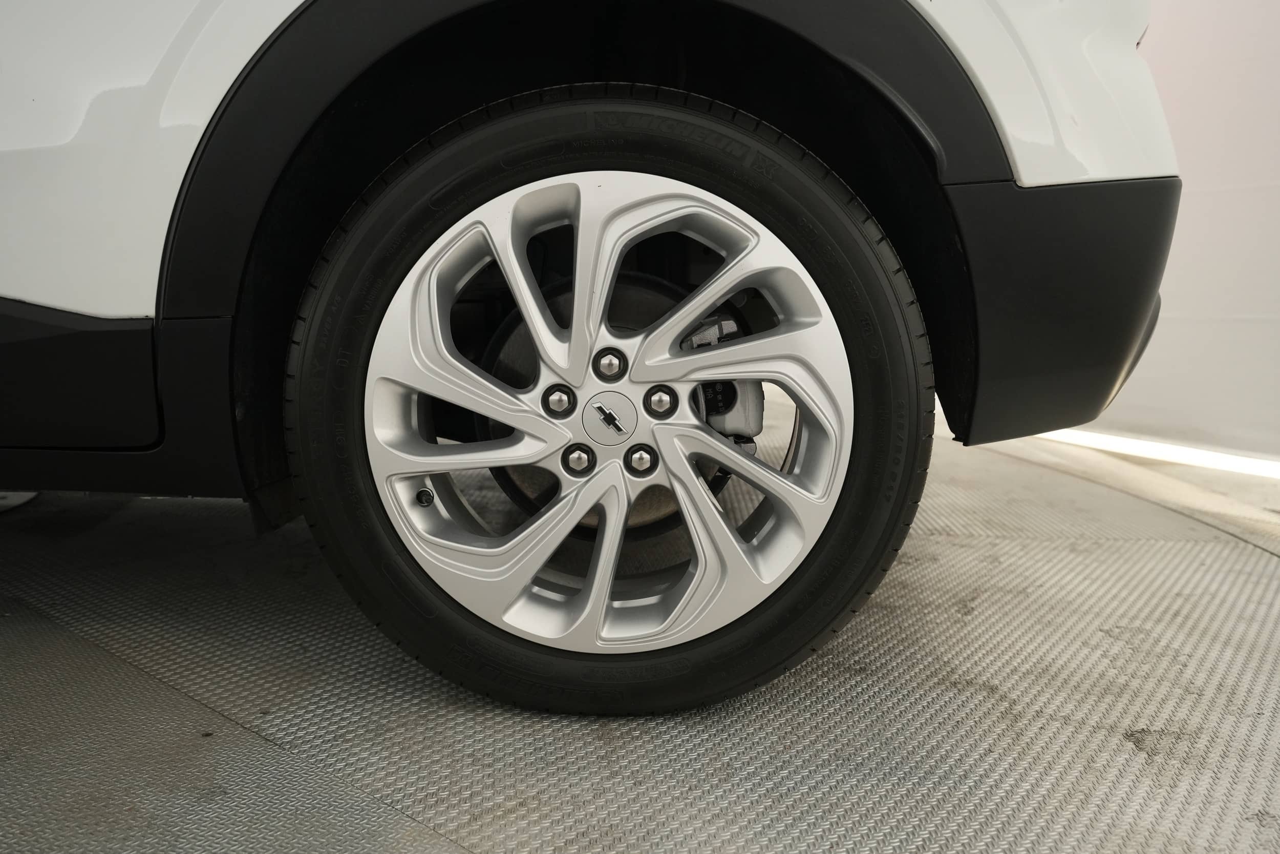 EverCars Co. vehicle image 17 for Chevrolet Bolt EUV -  2LT on EverCars Co.