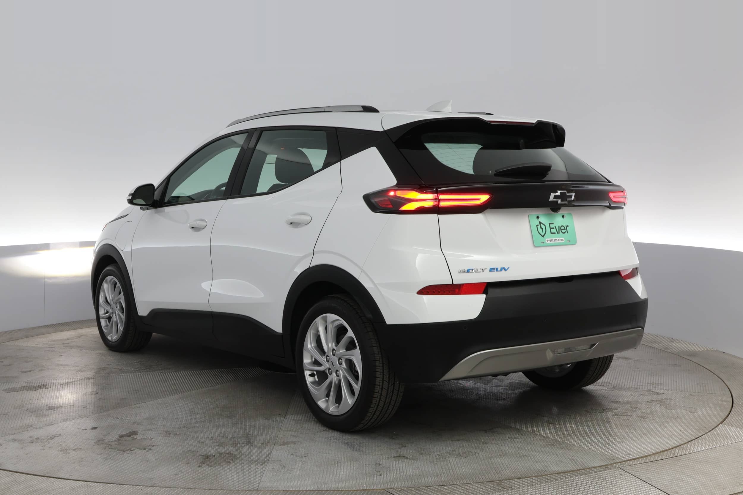 EverCars Co. vehicle image 9 for Chevrolet Bolt EUV -  2LT on EverCars Co.