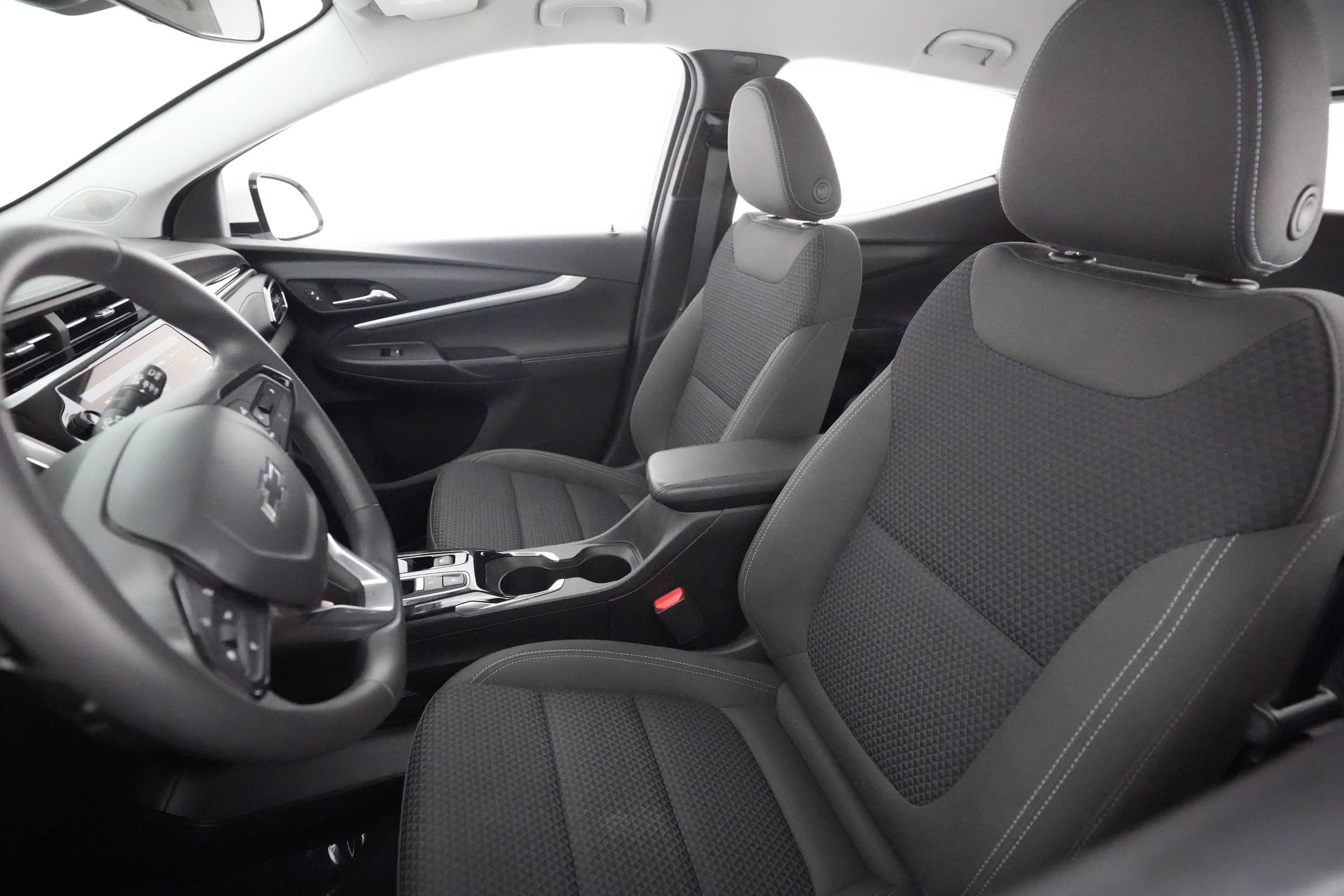 EverCars Co. vehicle image 3 for Chevrolet Bolt EUV -  2LT on EverCars Co.